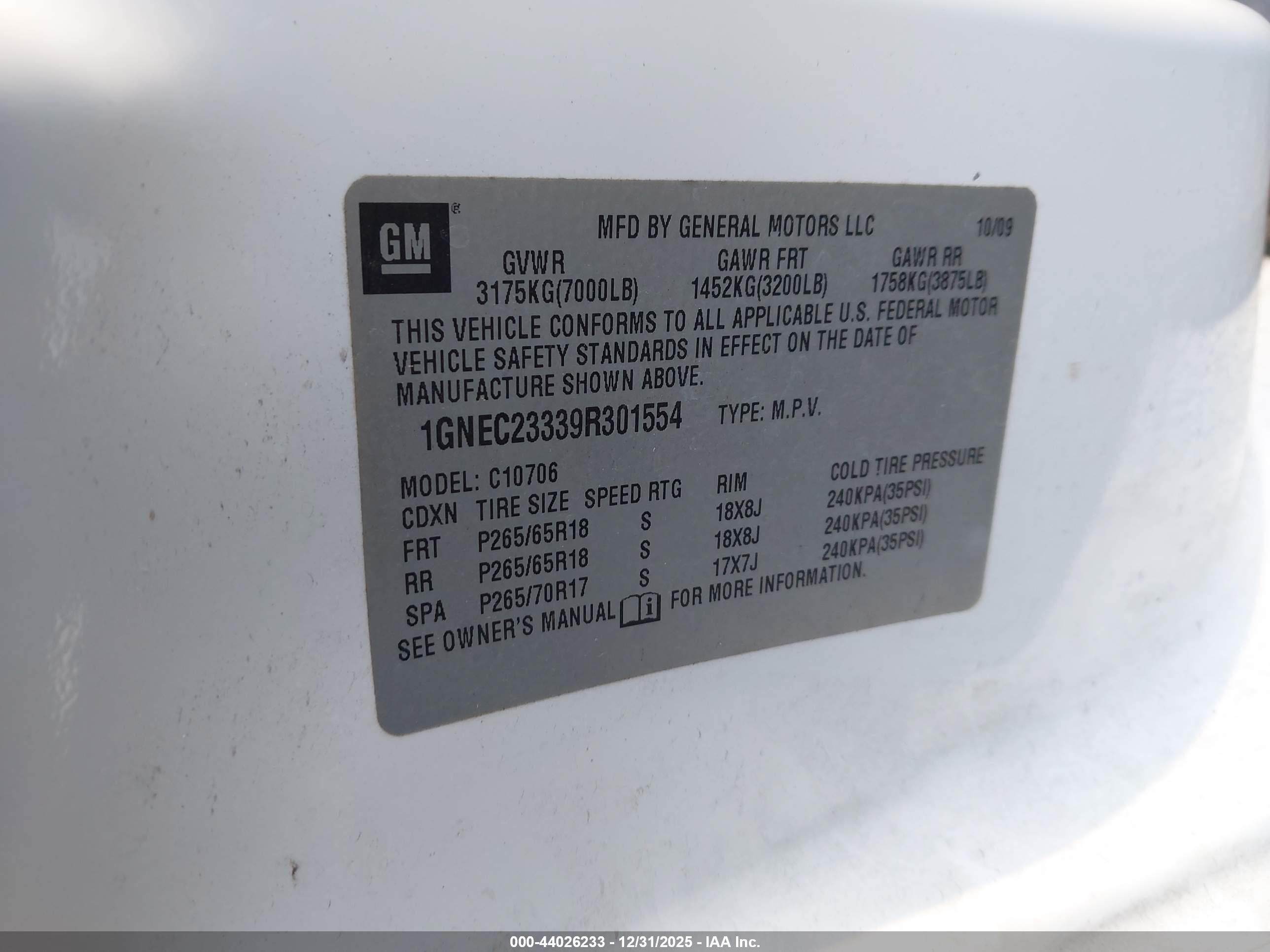 CHEVROLET TAHOE image 9