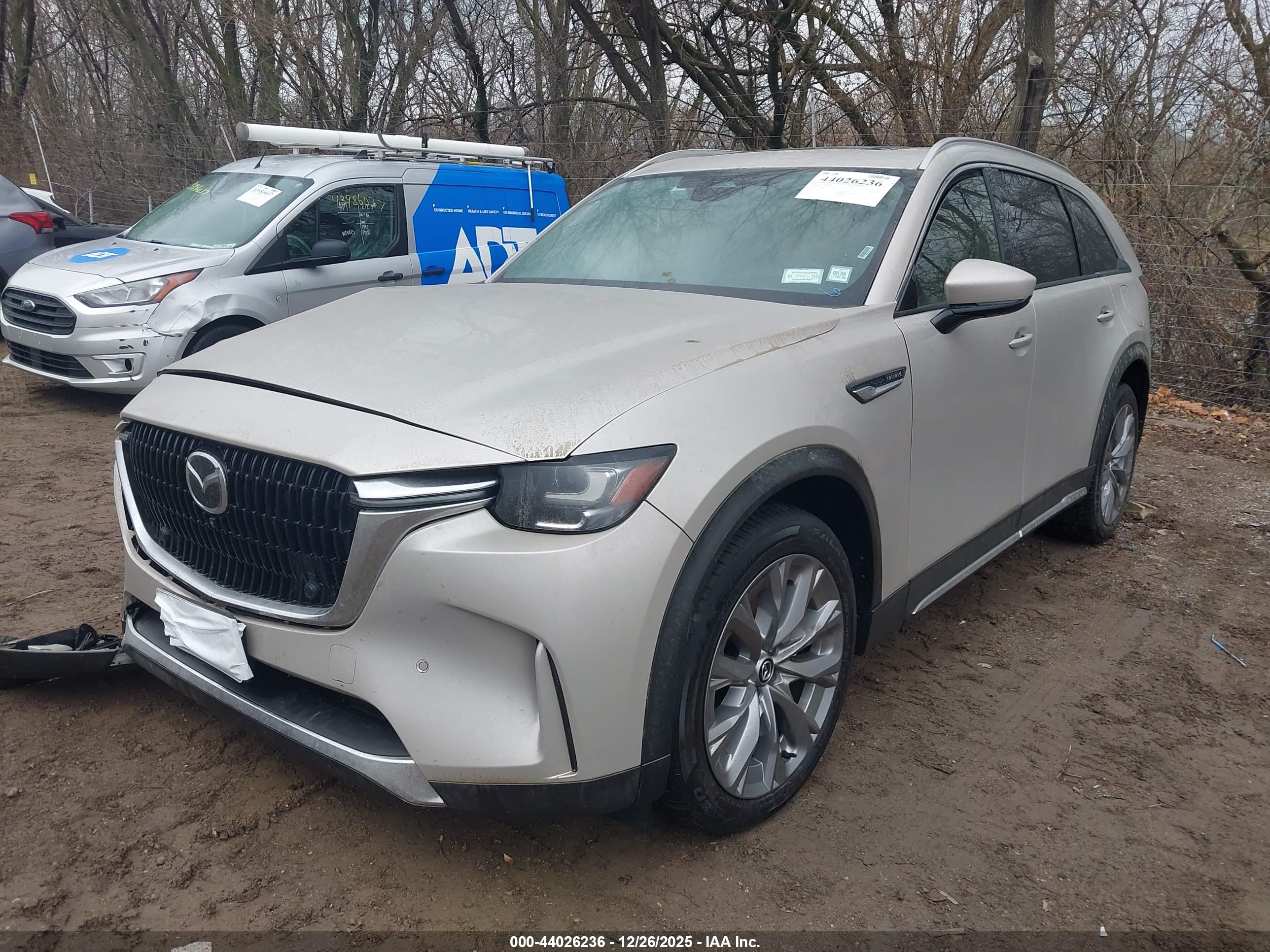 MAZDA CX-90 image 2