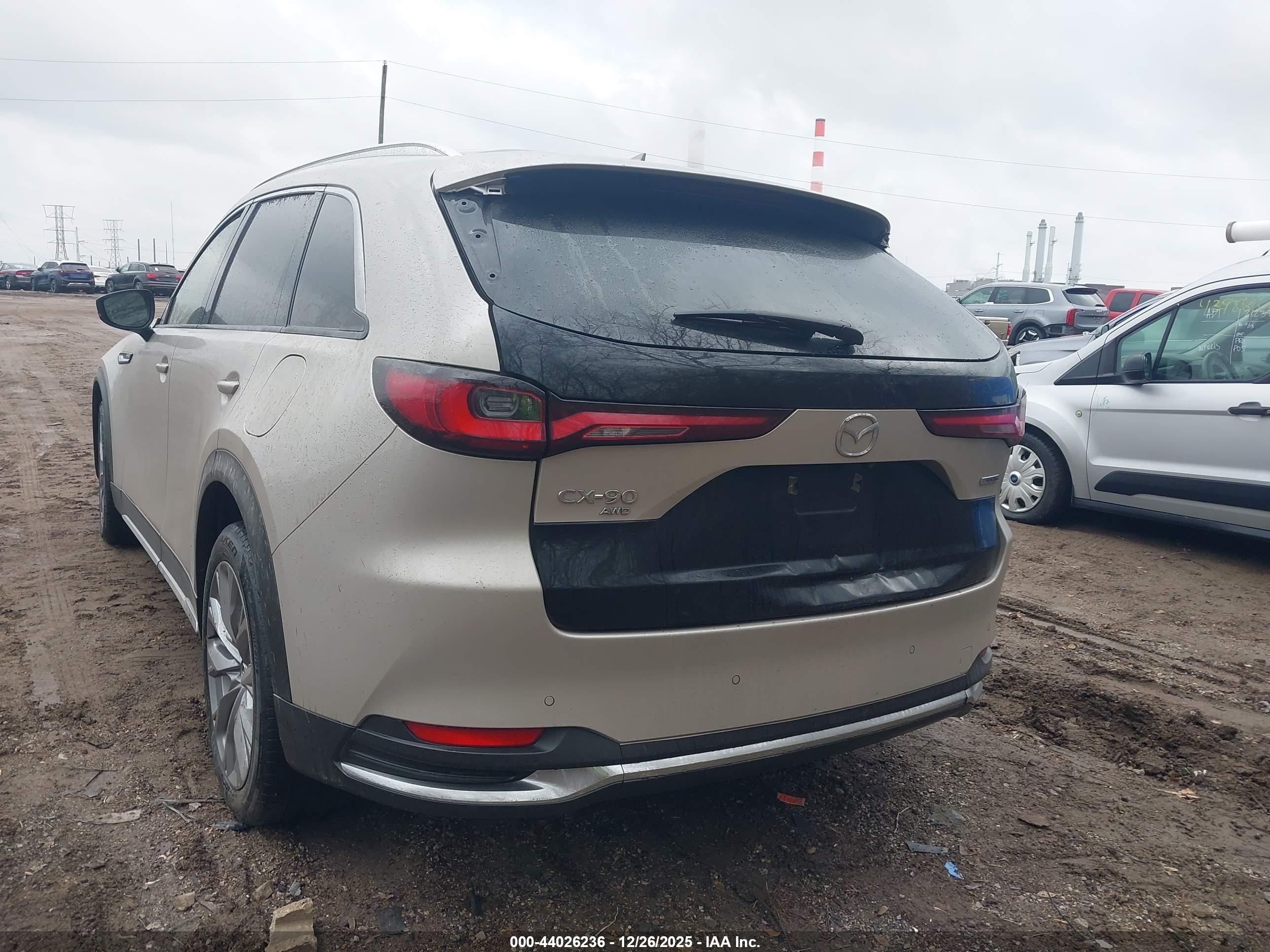 MAZDA CX-90 image 3