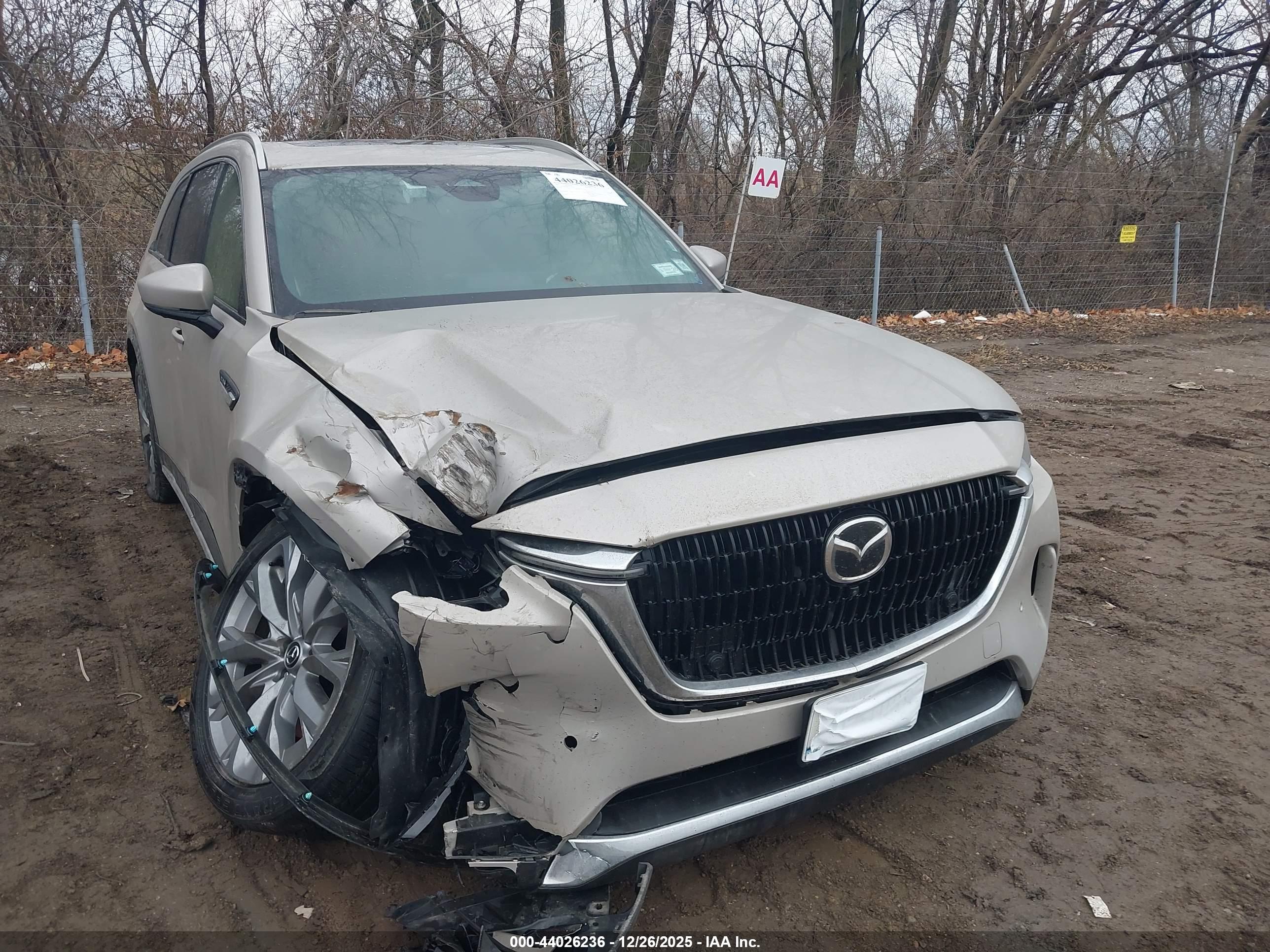 MAZDA CX-90 image 6