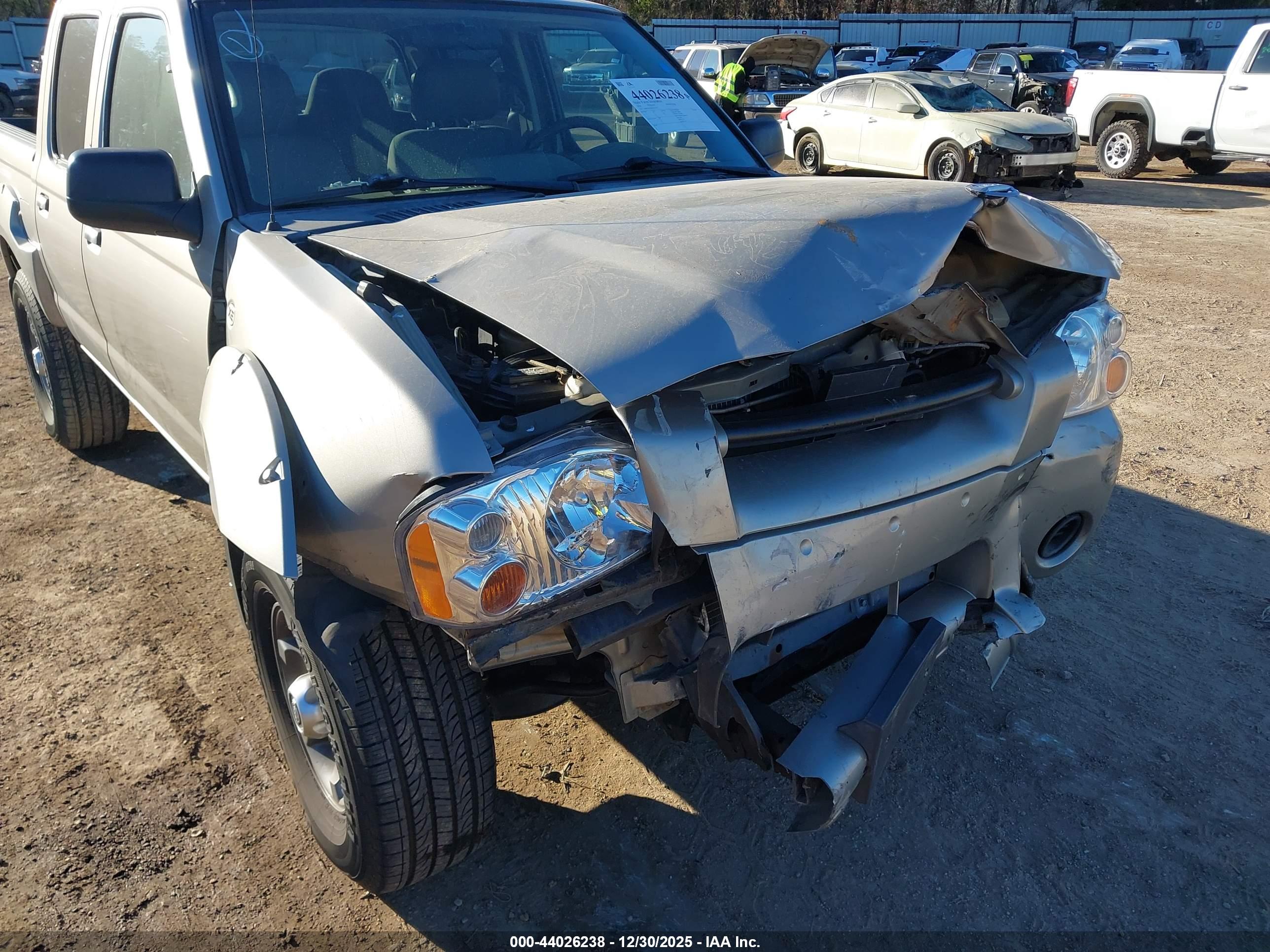 NISSAN FRONTIER image 6