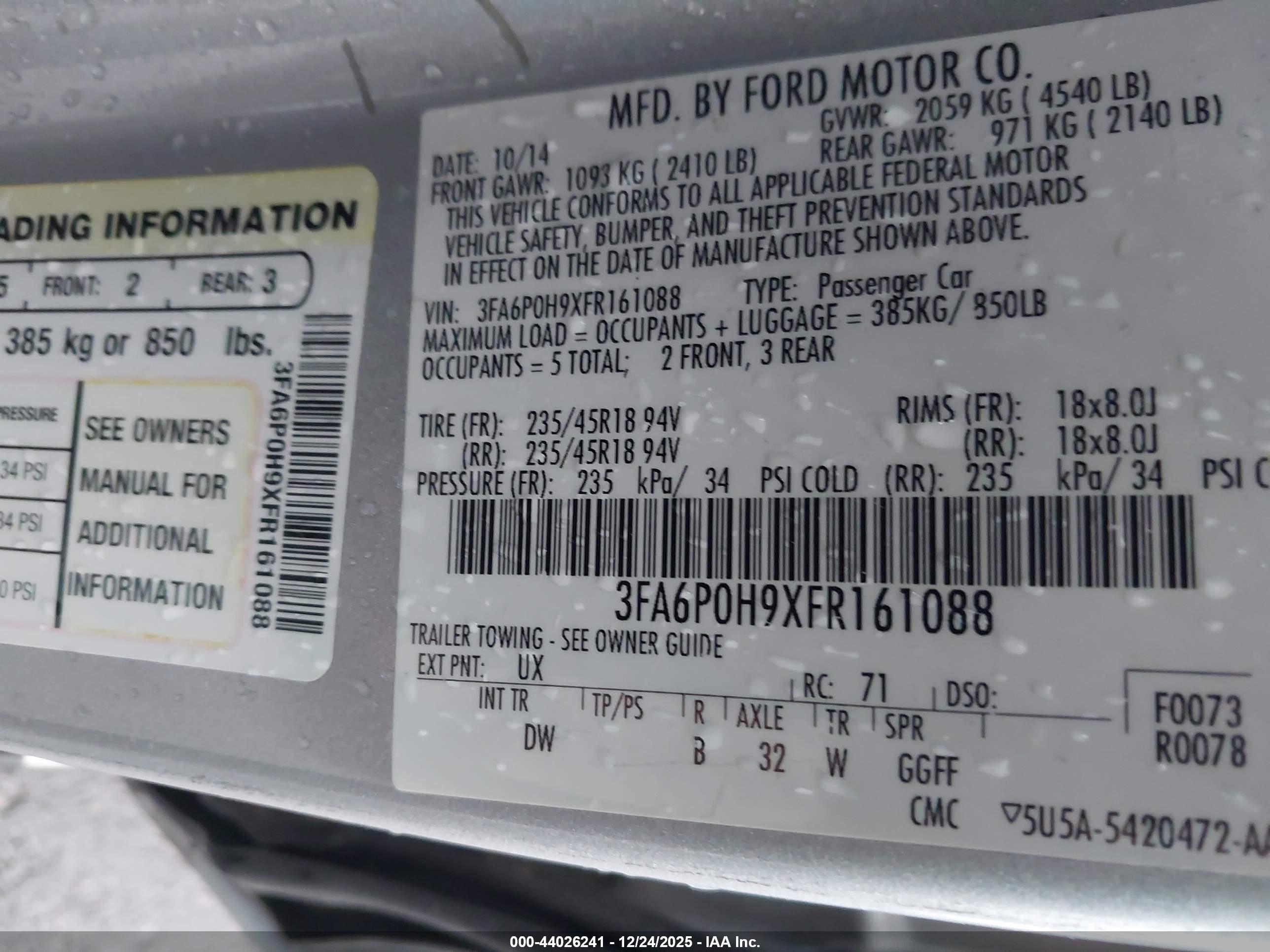 FORD FUSION image 9