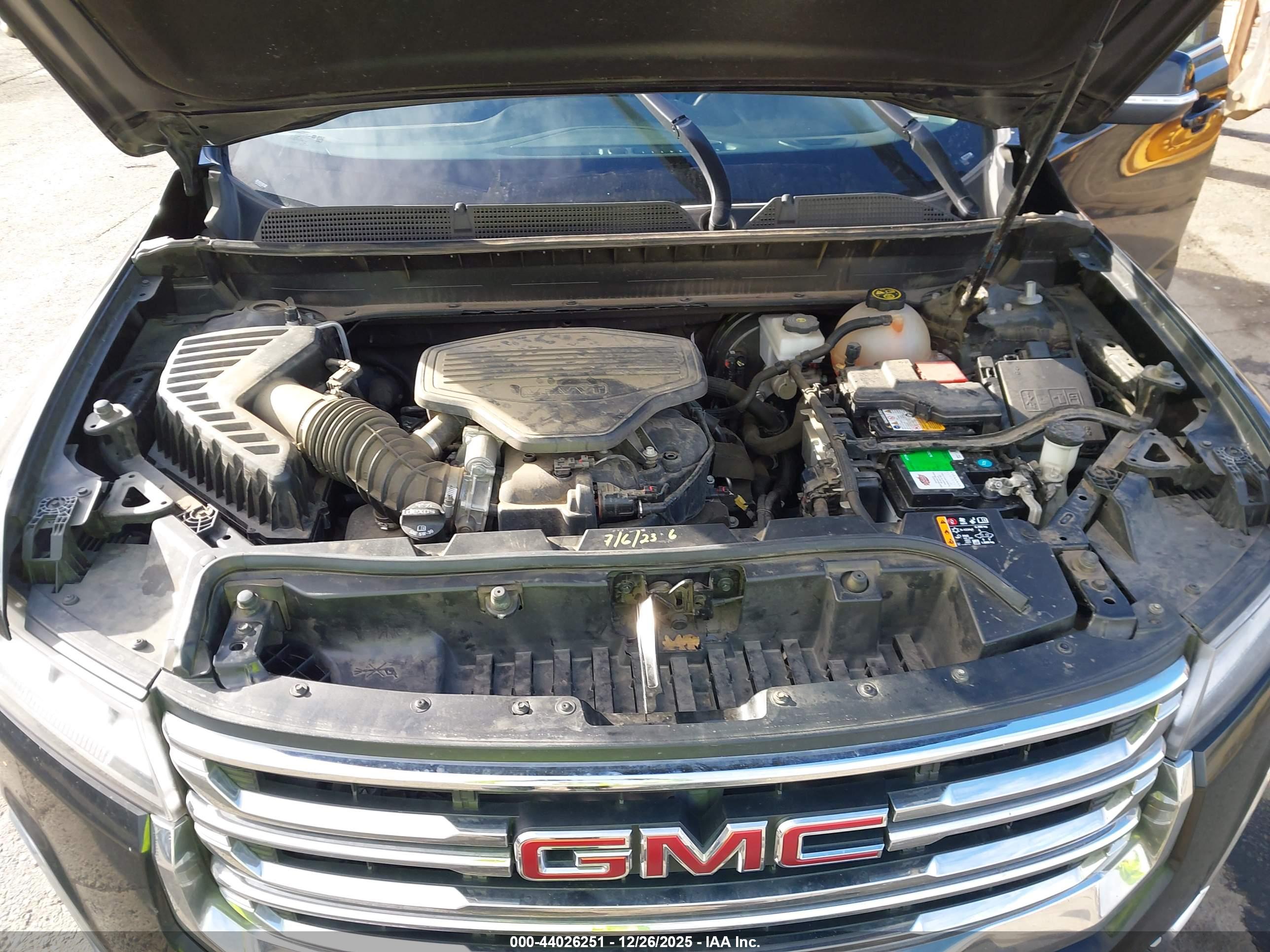 GMC ACADIA image 10