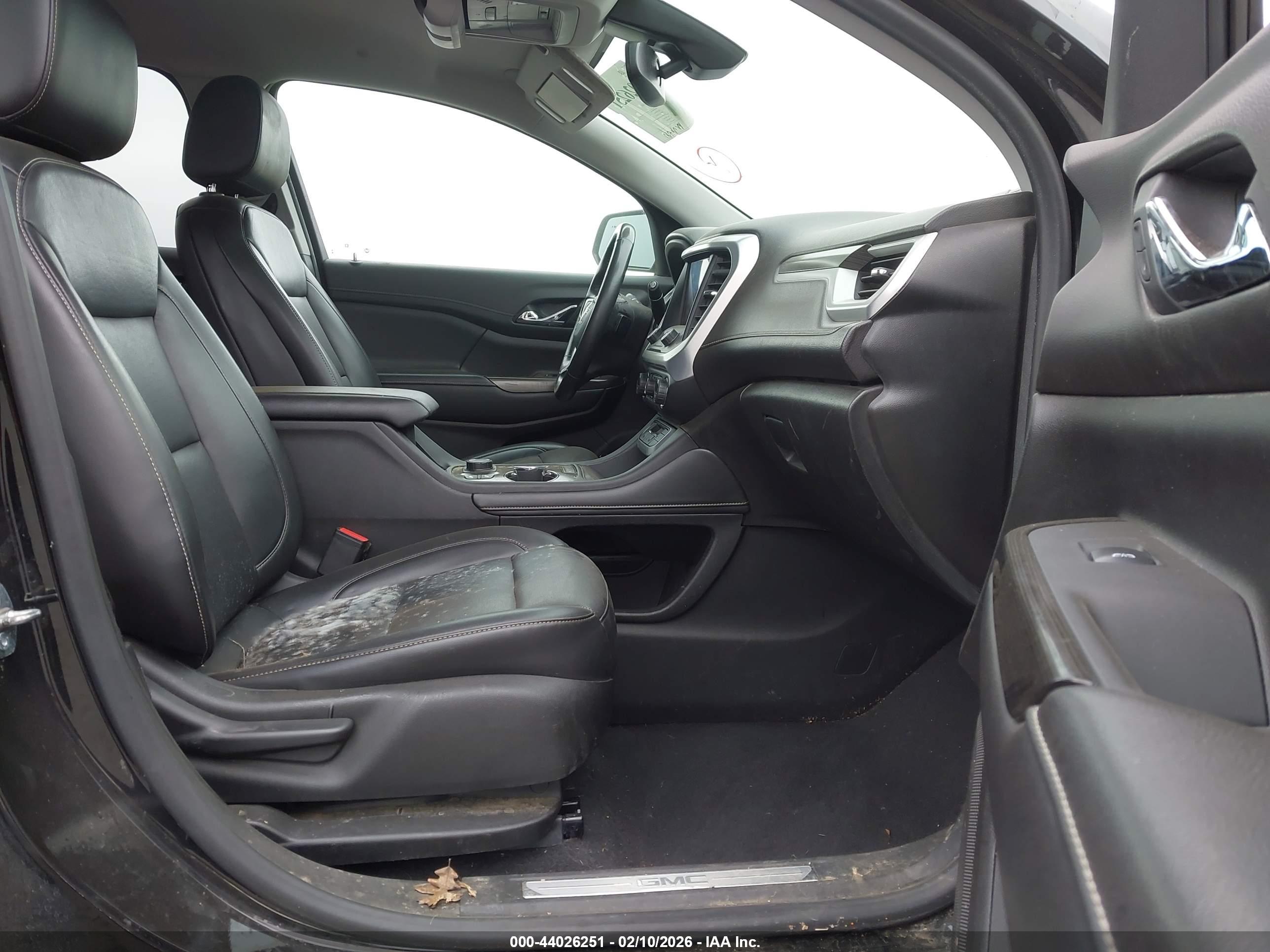 GMC ACADIA image 5