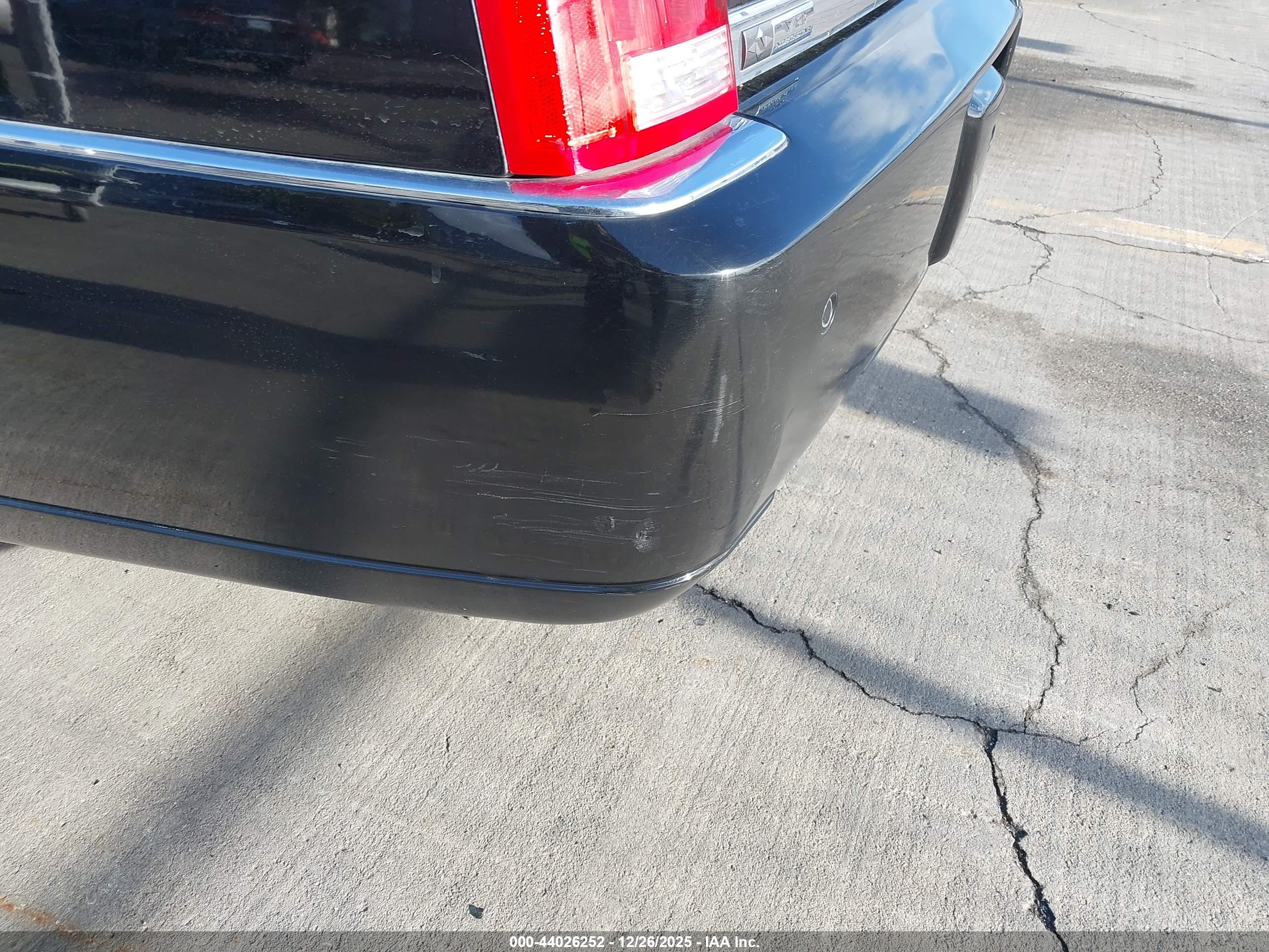 CADILLAC DTS image 6