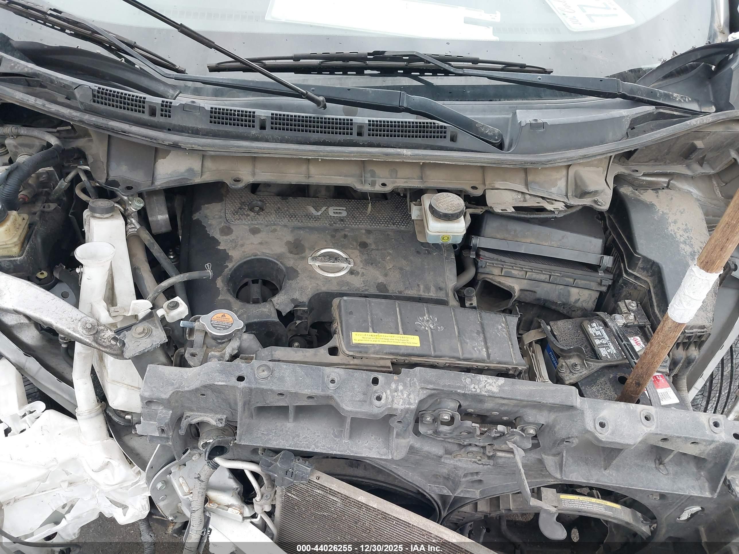 NISSAN QUEST image 10