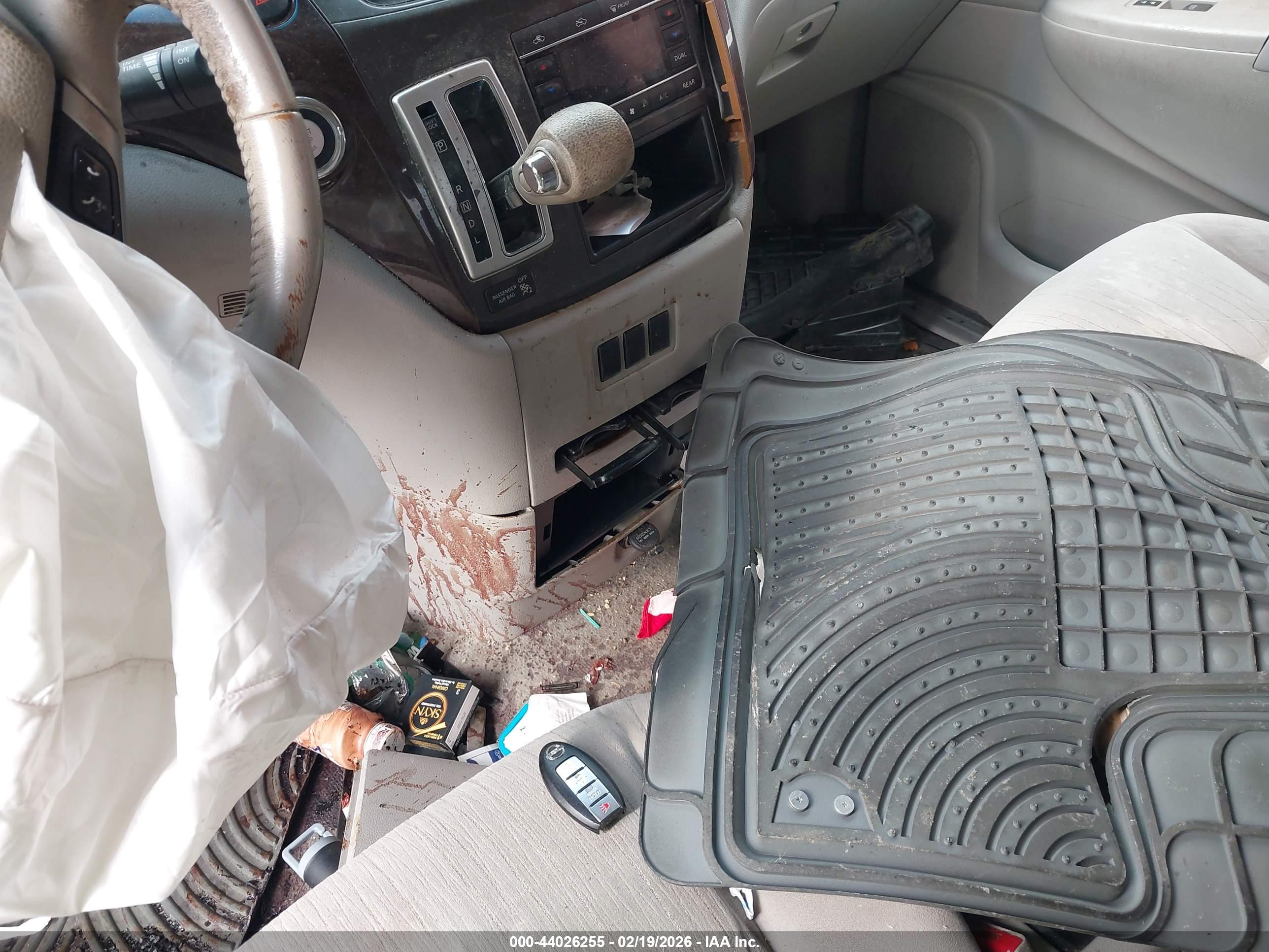 NISSAN QUEST image 11