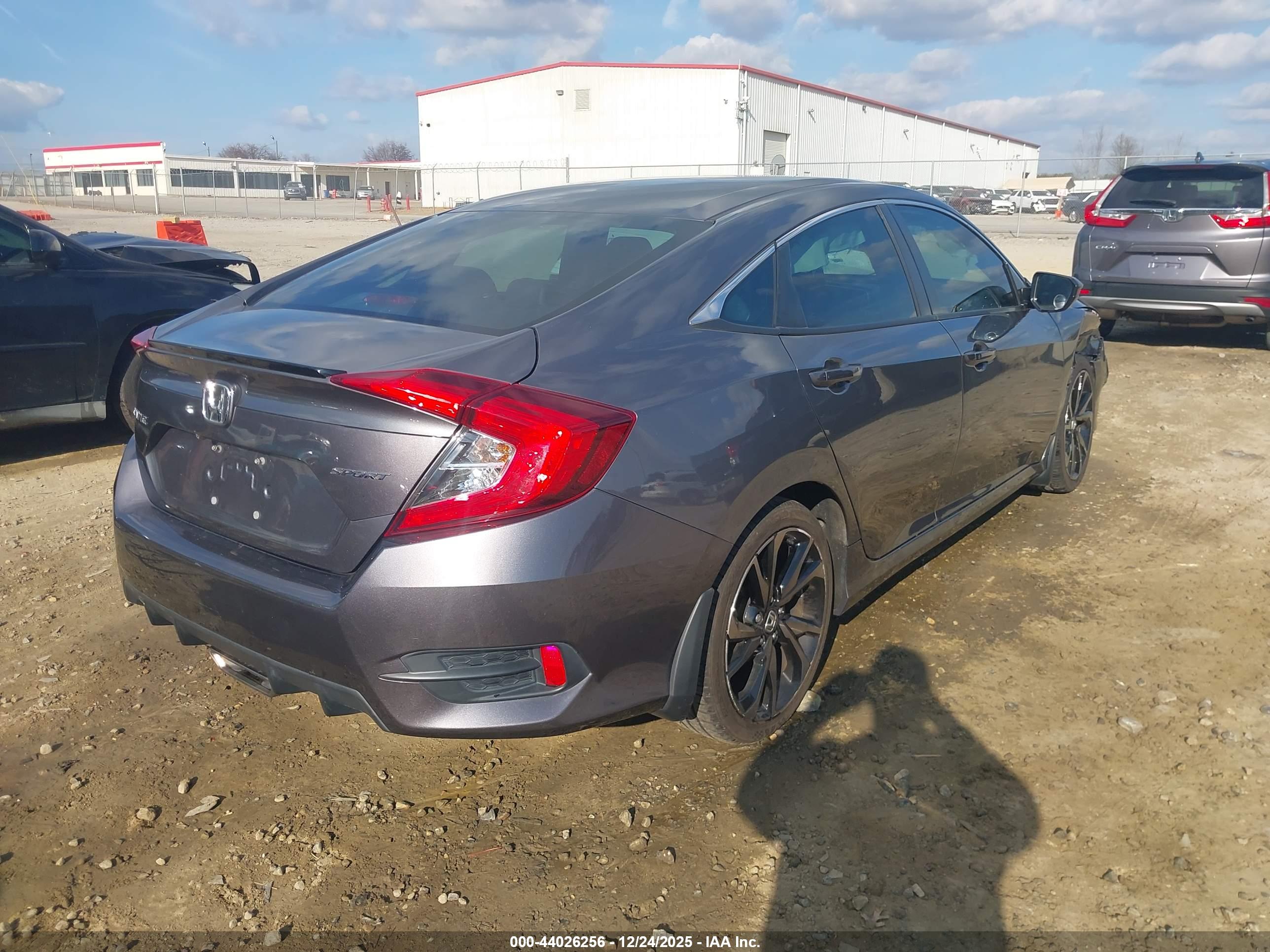 HONDA CIVIC image 4
