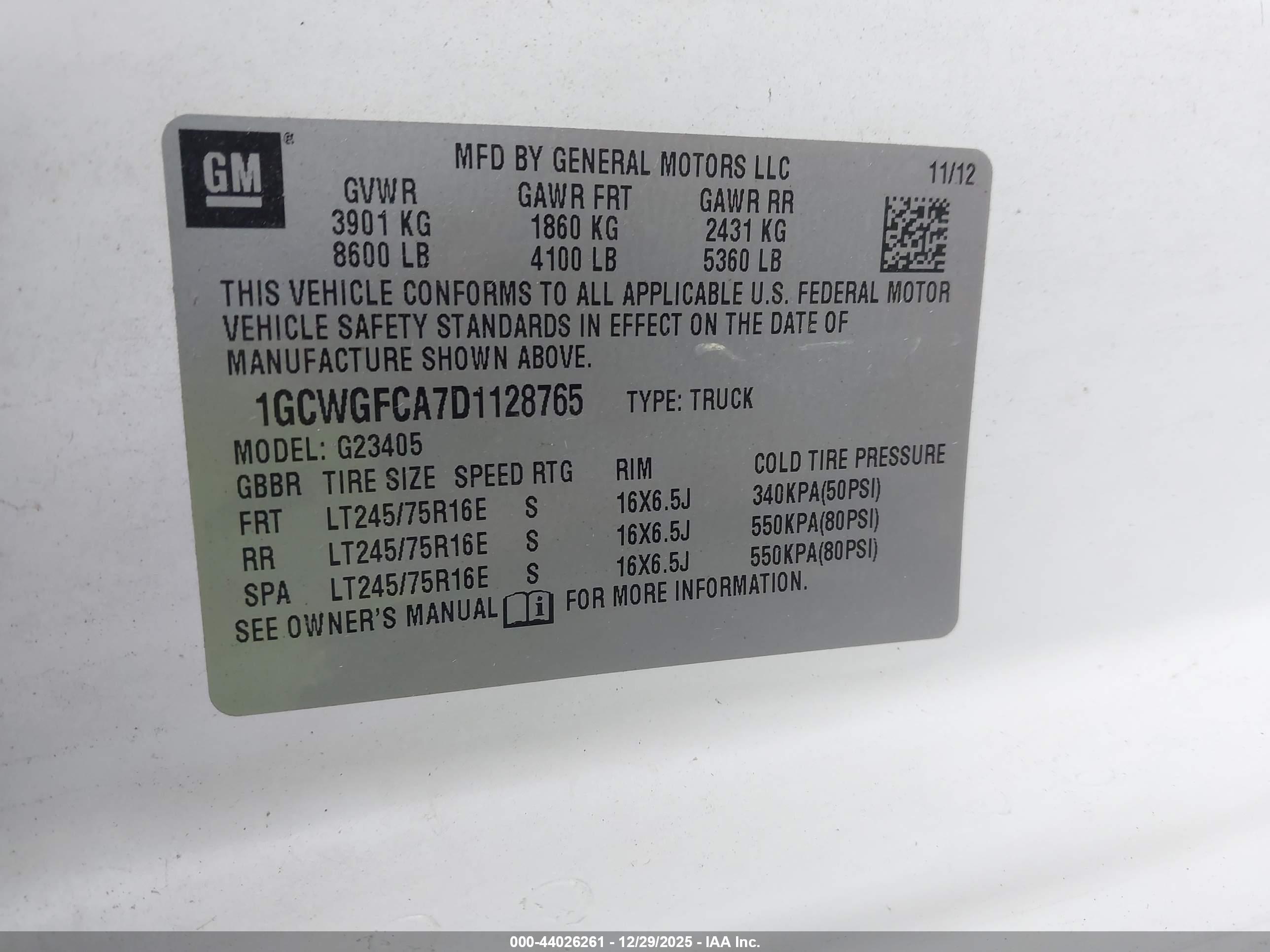 CHEVROLET EXPRESS image 9