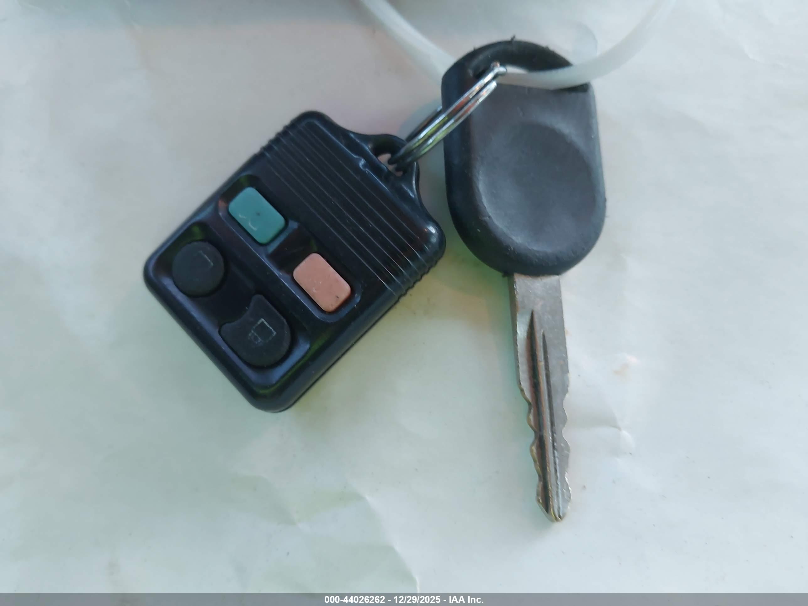 FORD EXPLORER image 11