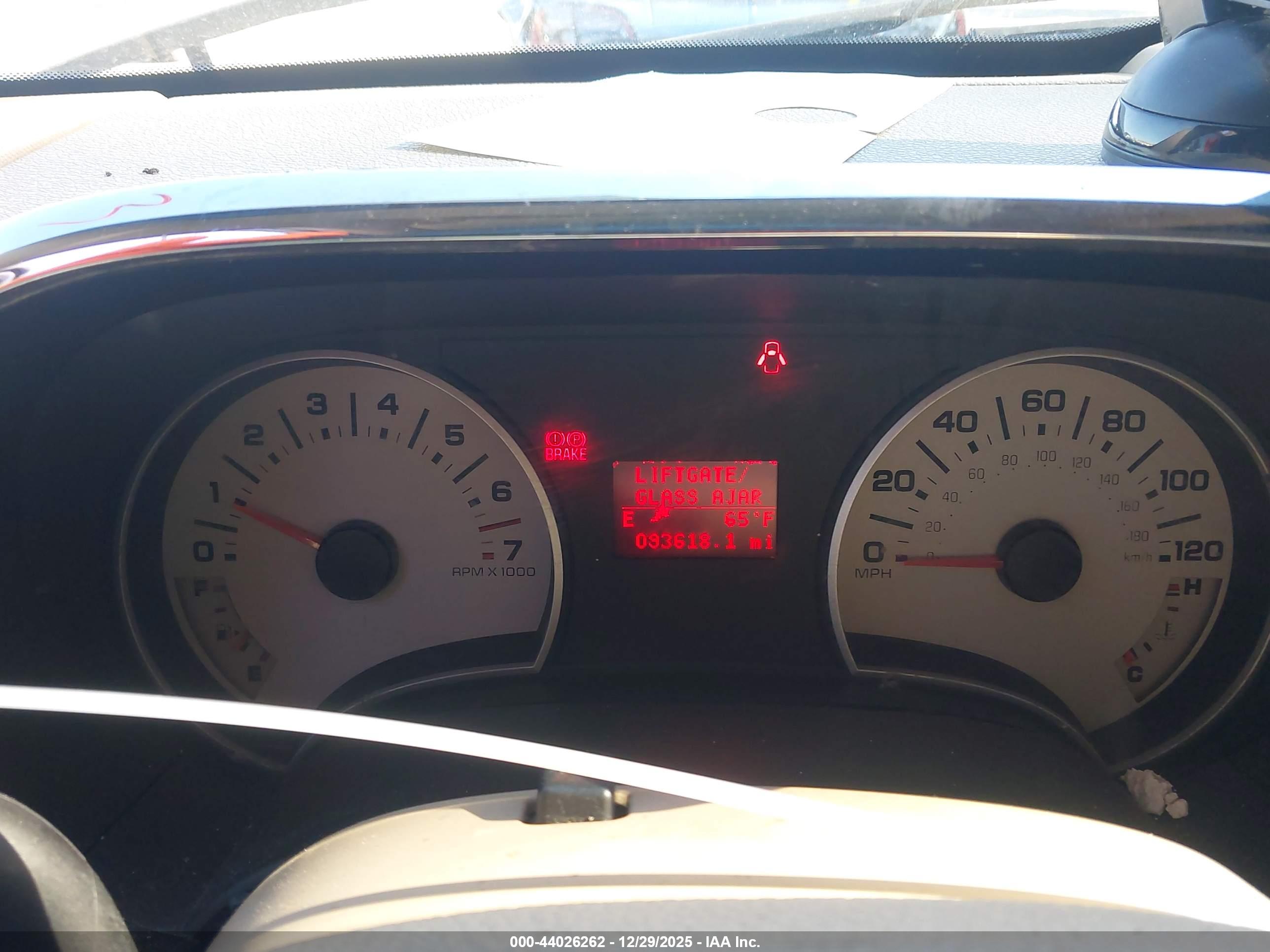 FORD EXPLORER image 7