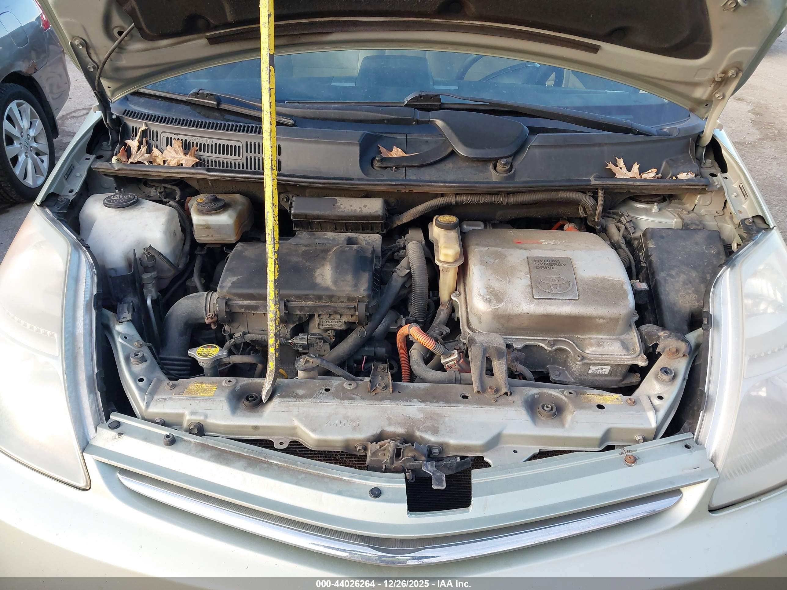 TOYOTA PRIUS image 10