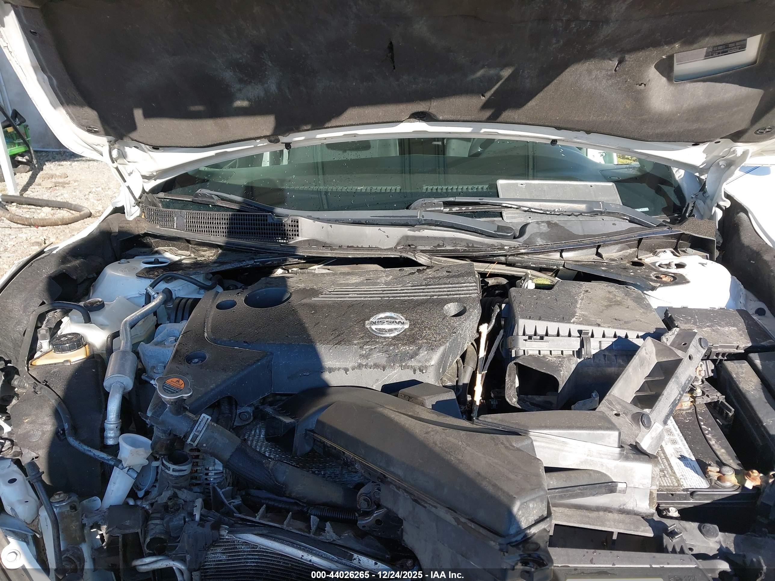 NISSAN ALTIMA image 10