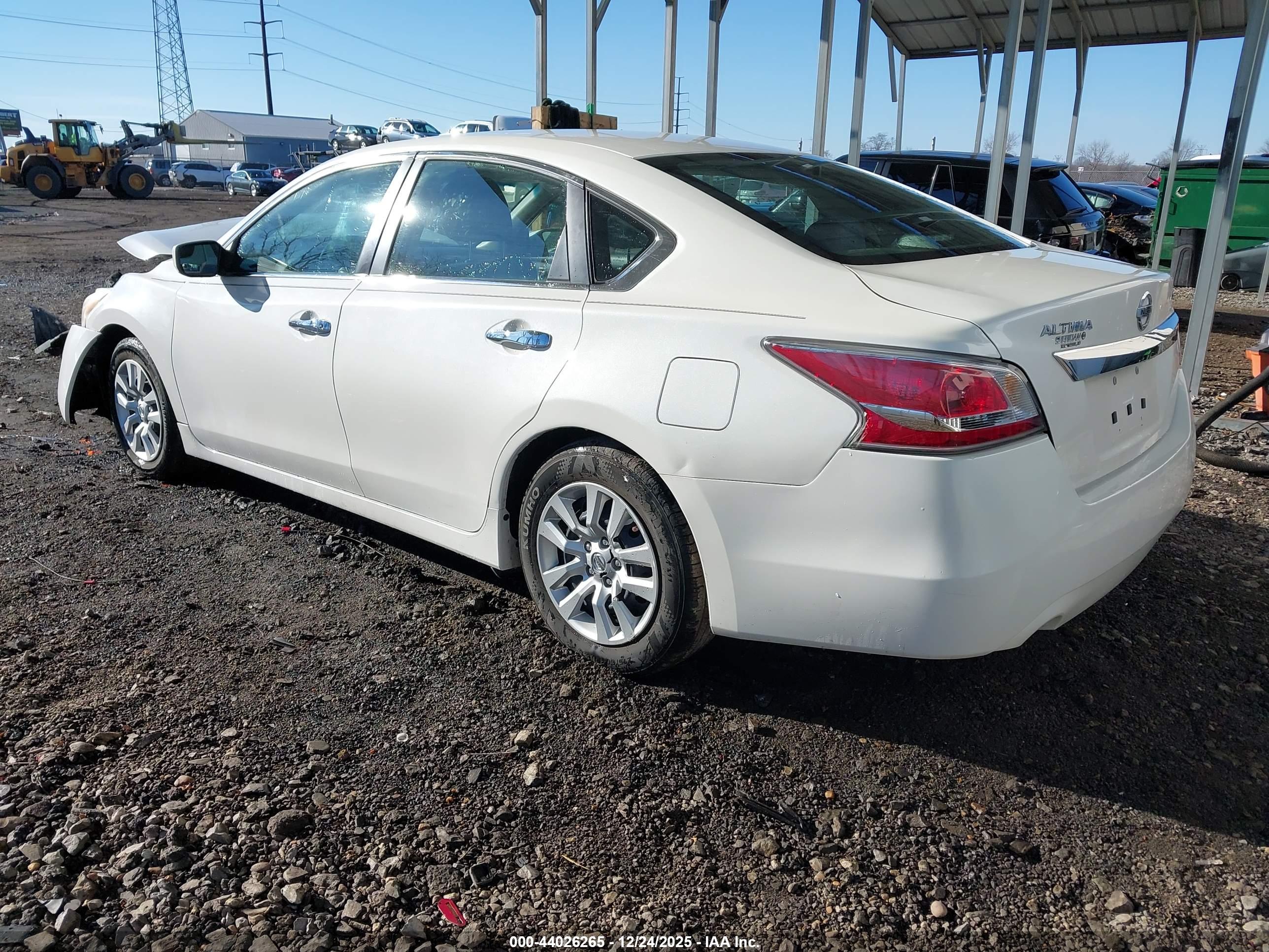 NISSAN ALTIMA image 3
