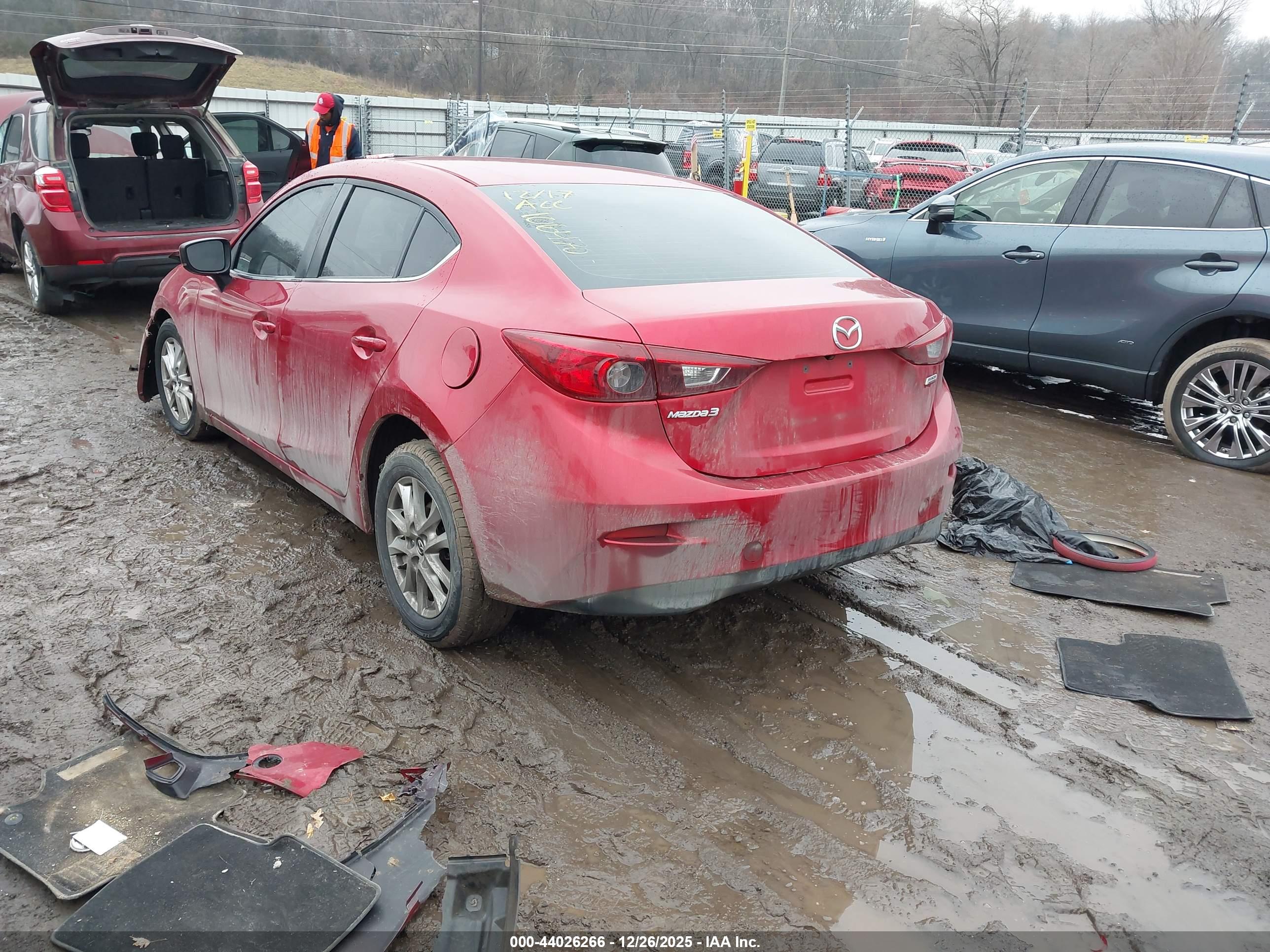 MAZDA MAZDA3 image 3
