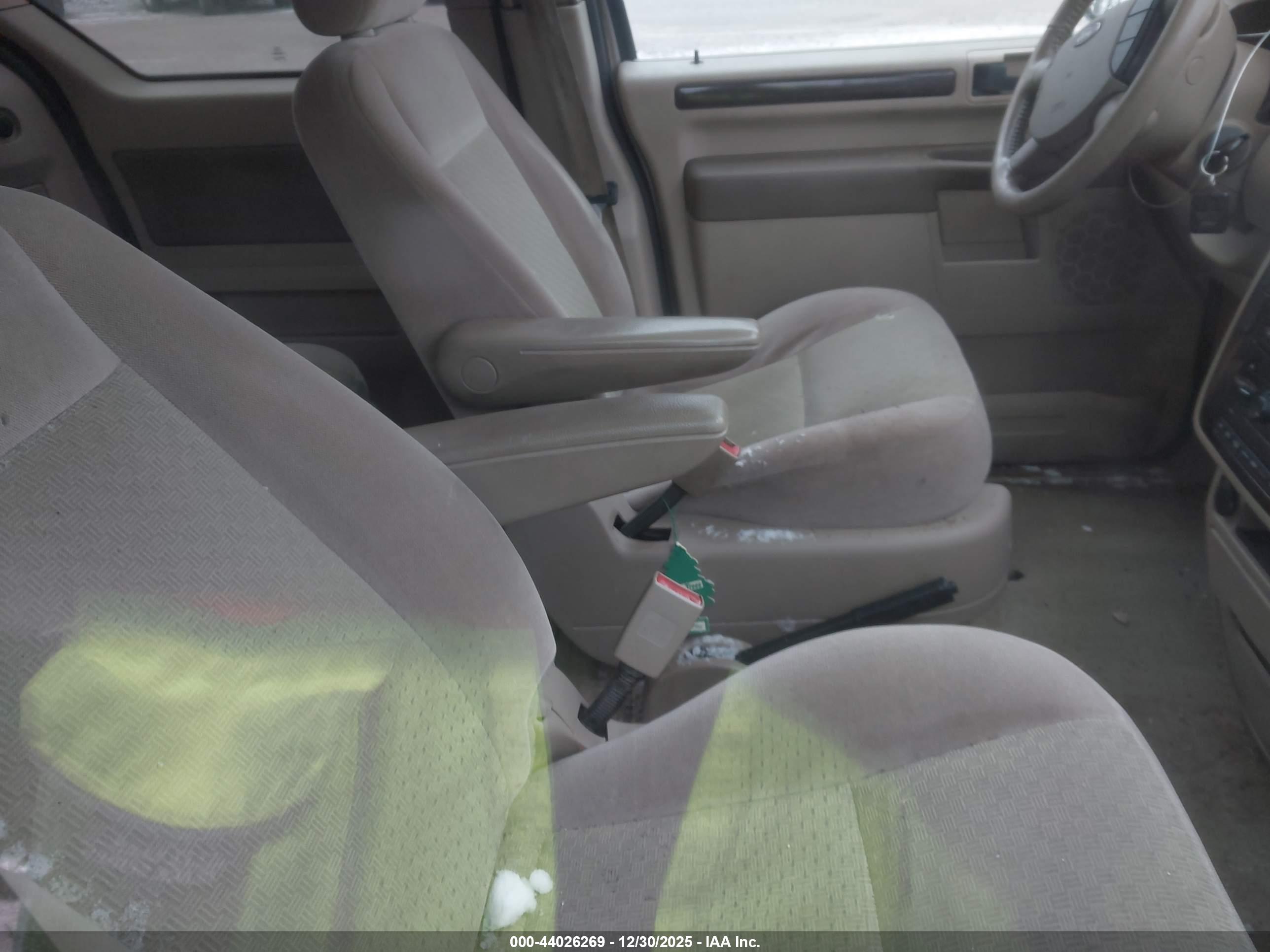 FORD FREESTAR image 5