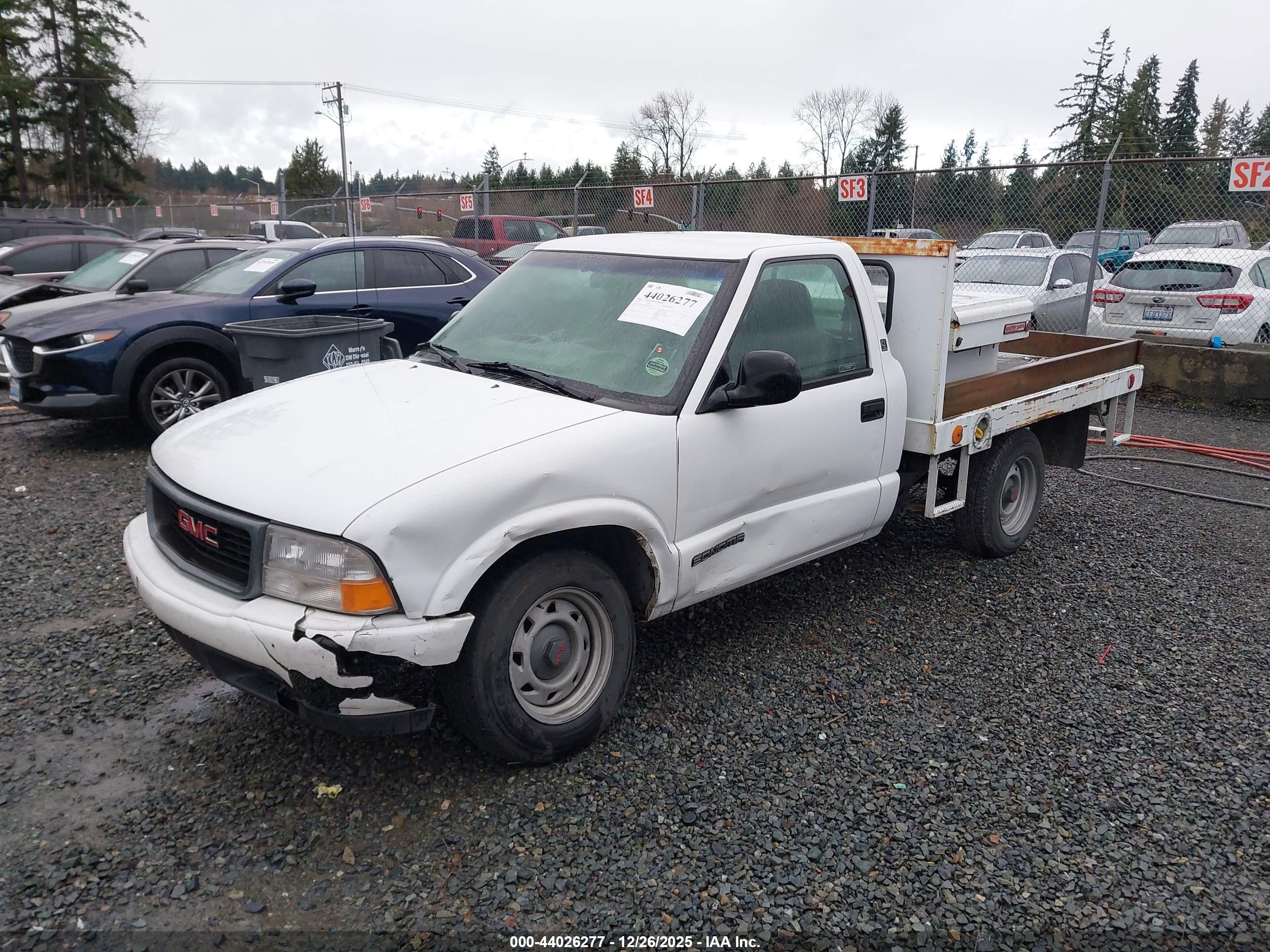 GMC SONOMA image 2