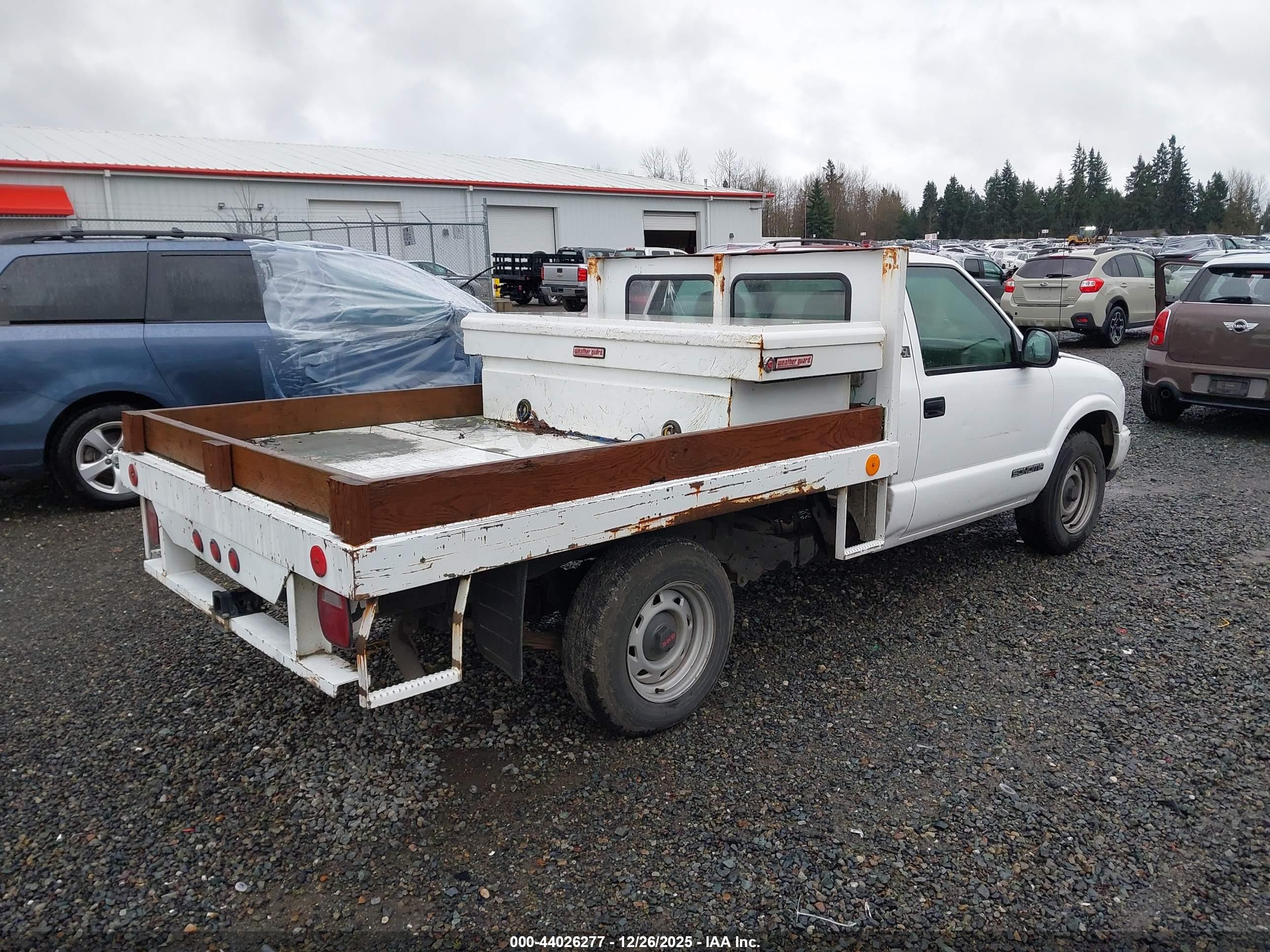 GMC SONOMA image 4