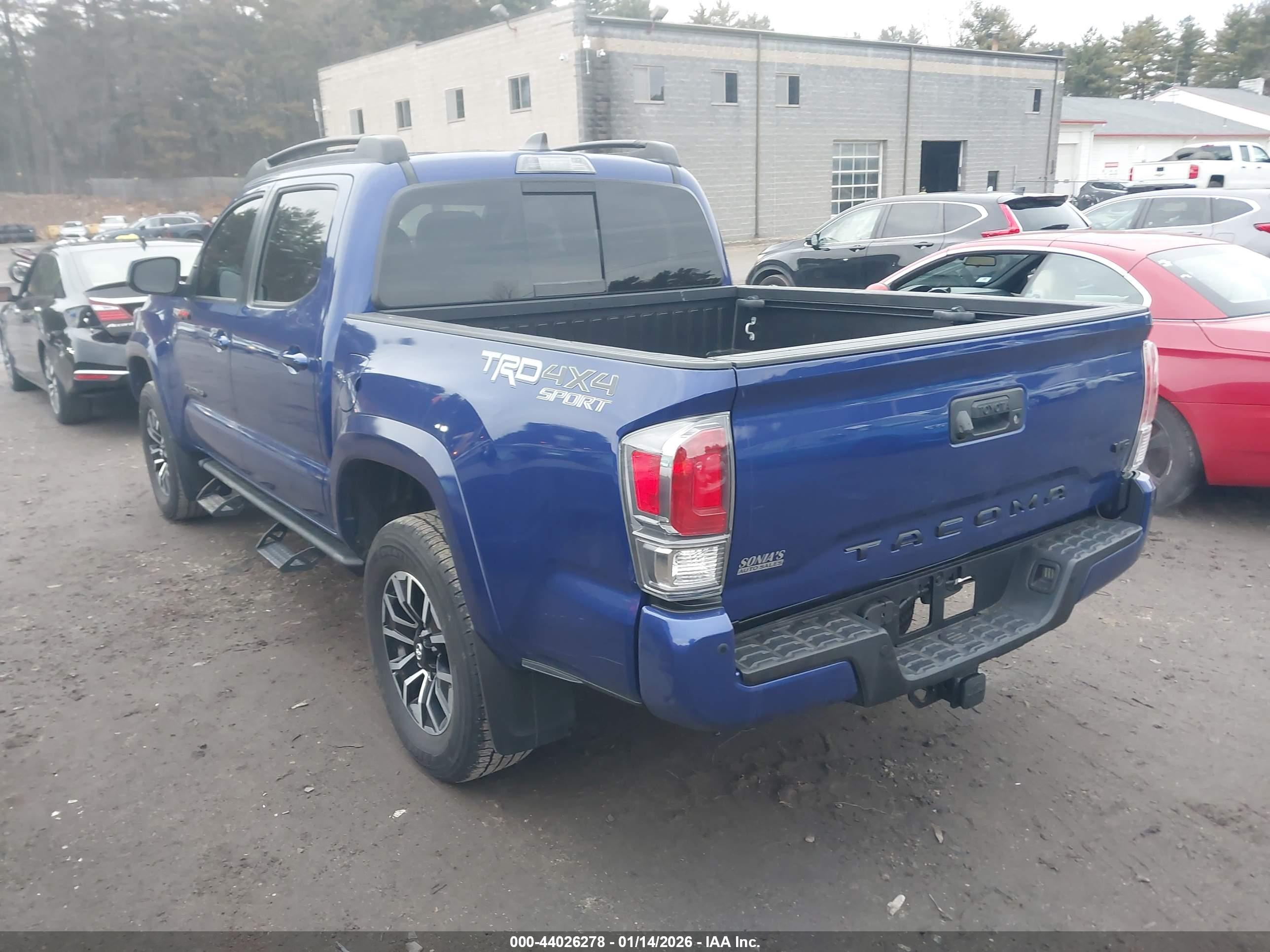 TOYOTA TACOMA image 3