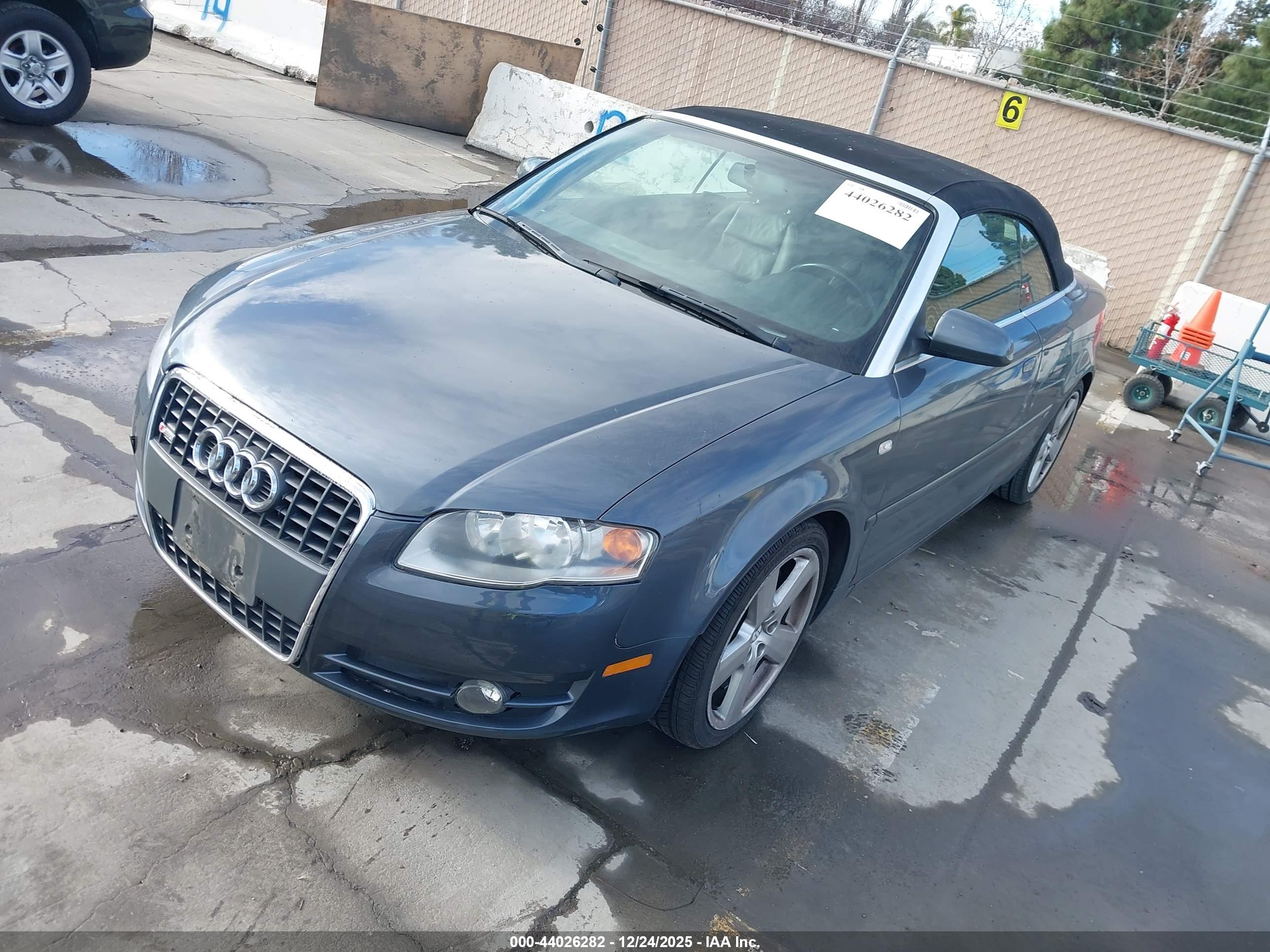 AUDI A4 image 2