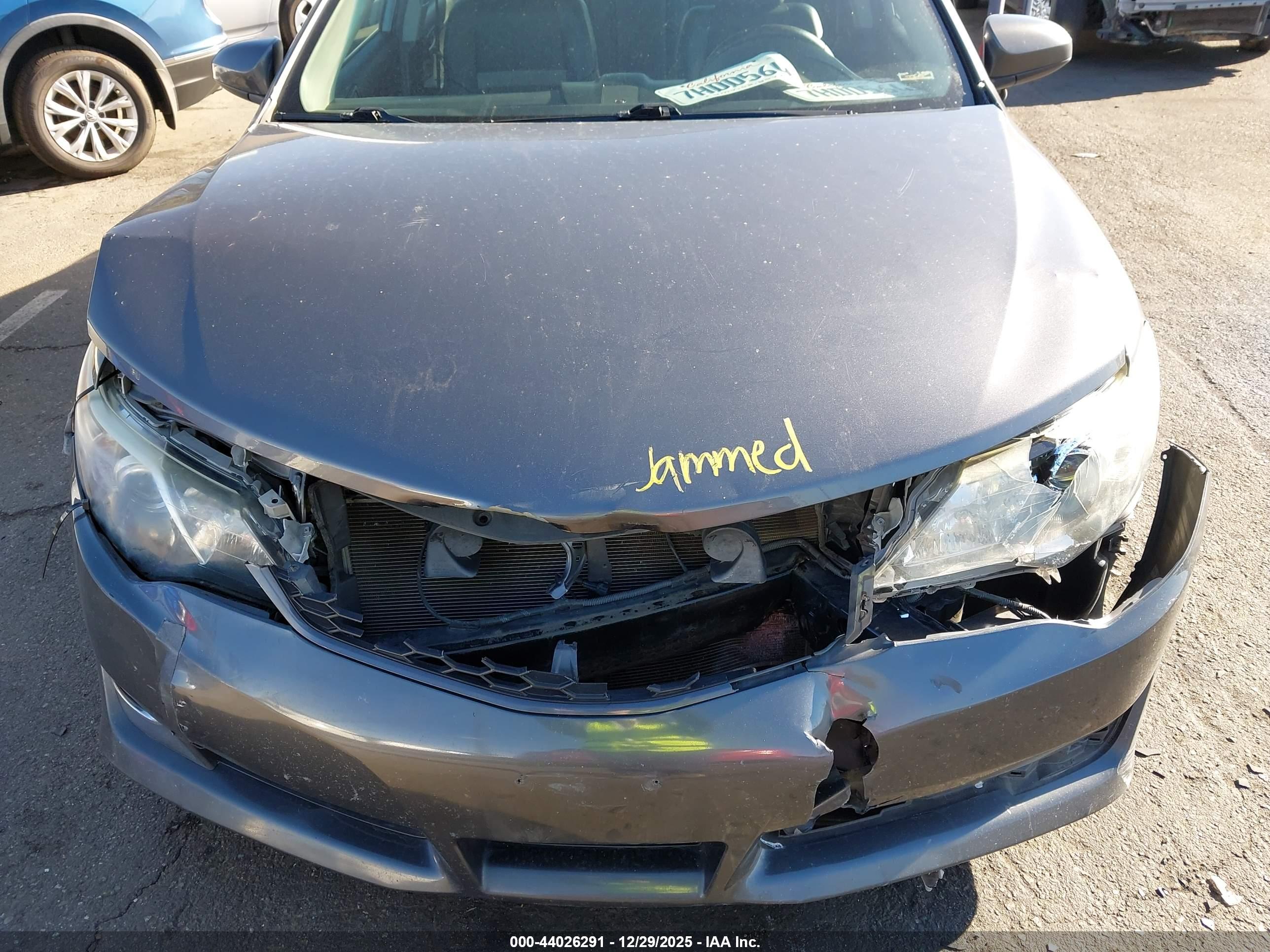 TOYOTA CAMRY image 6
