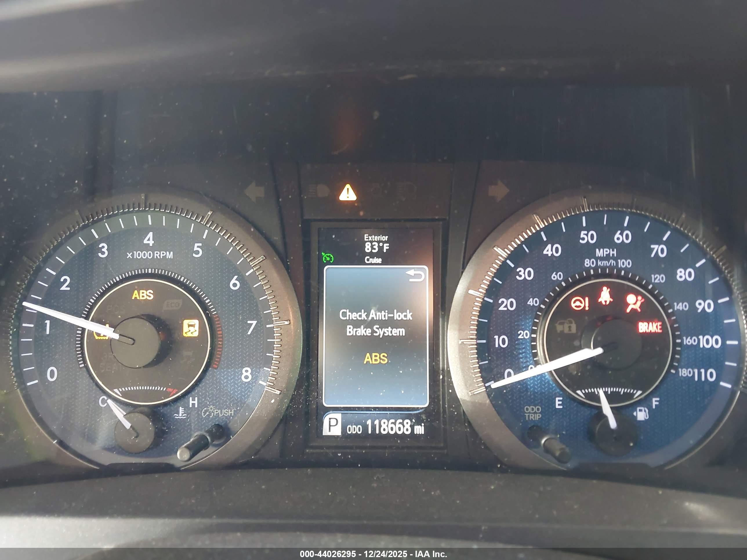 TOYOTA SIENNA image 7