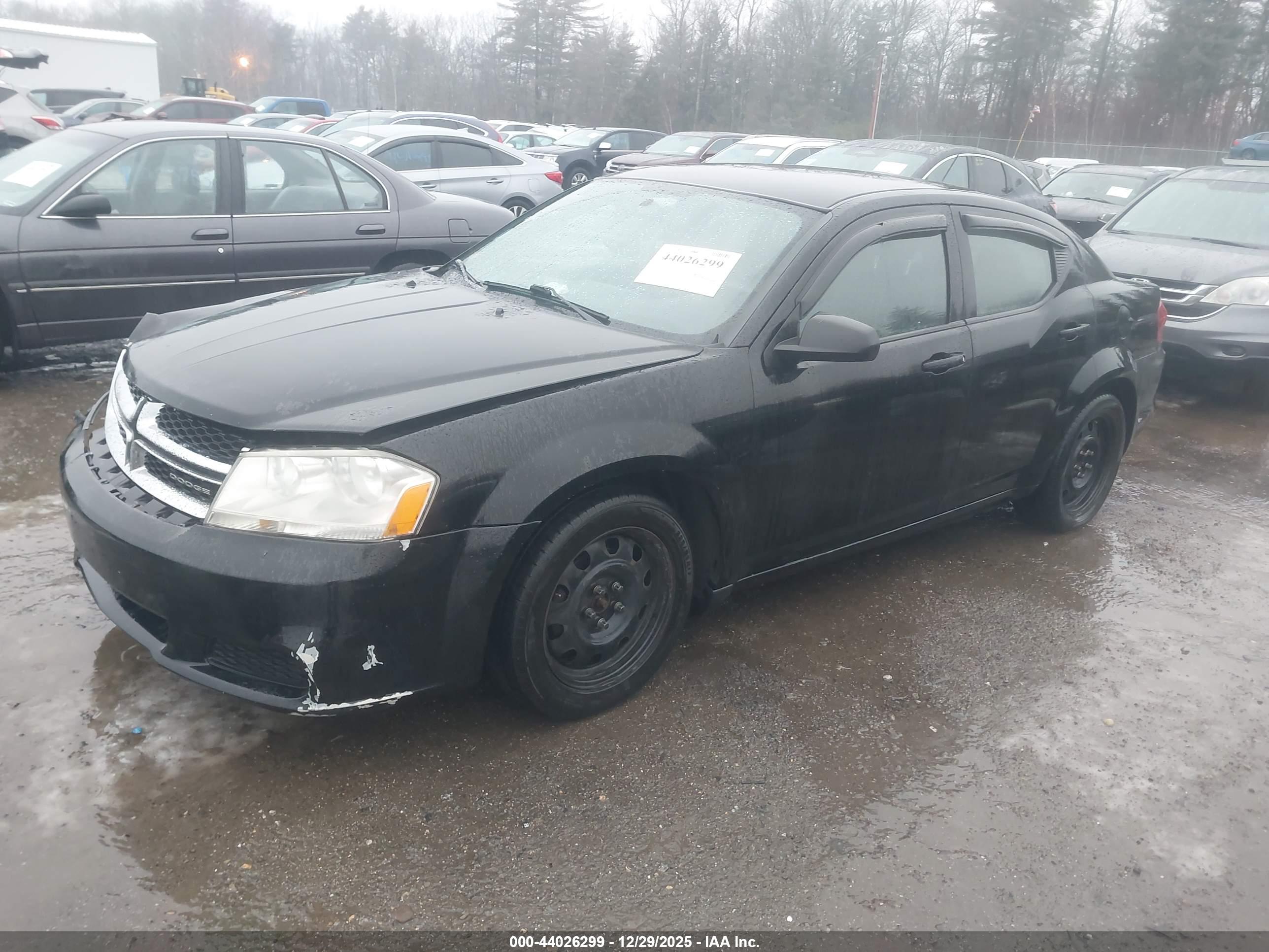 DODGE AVENGER image 2