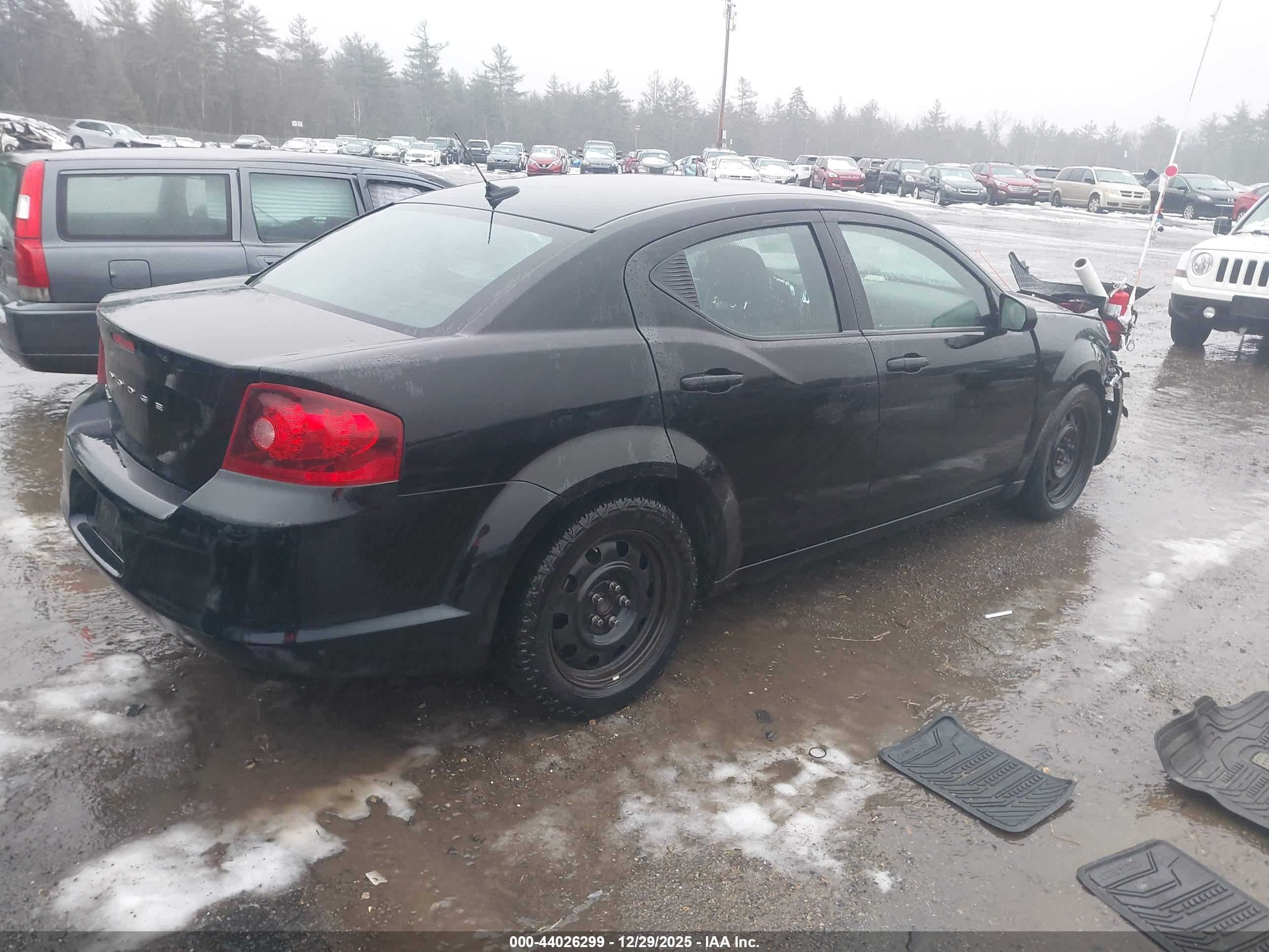 DODGE AVENGER image 4