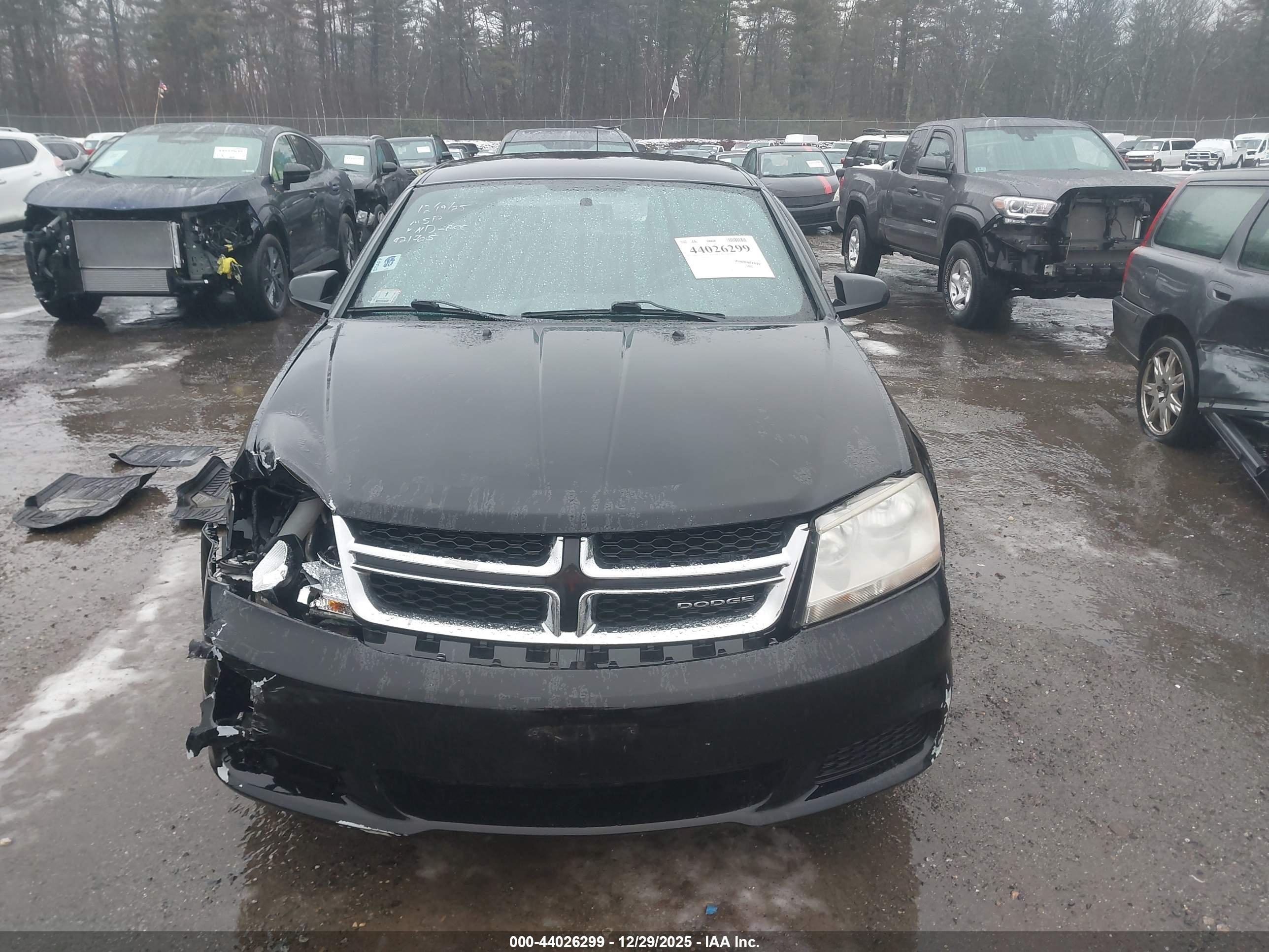 DODGE AVENGER image 6