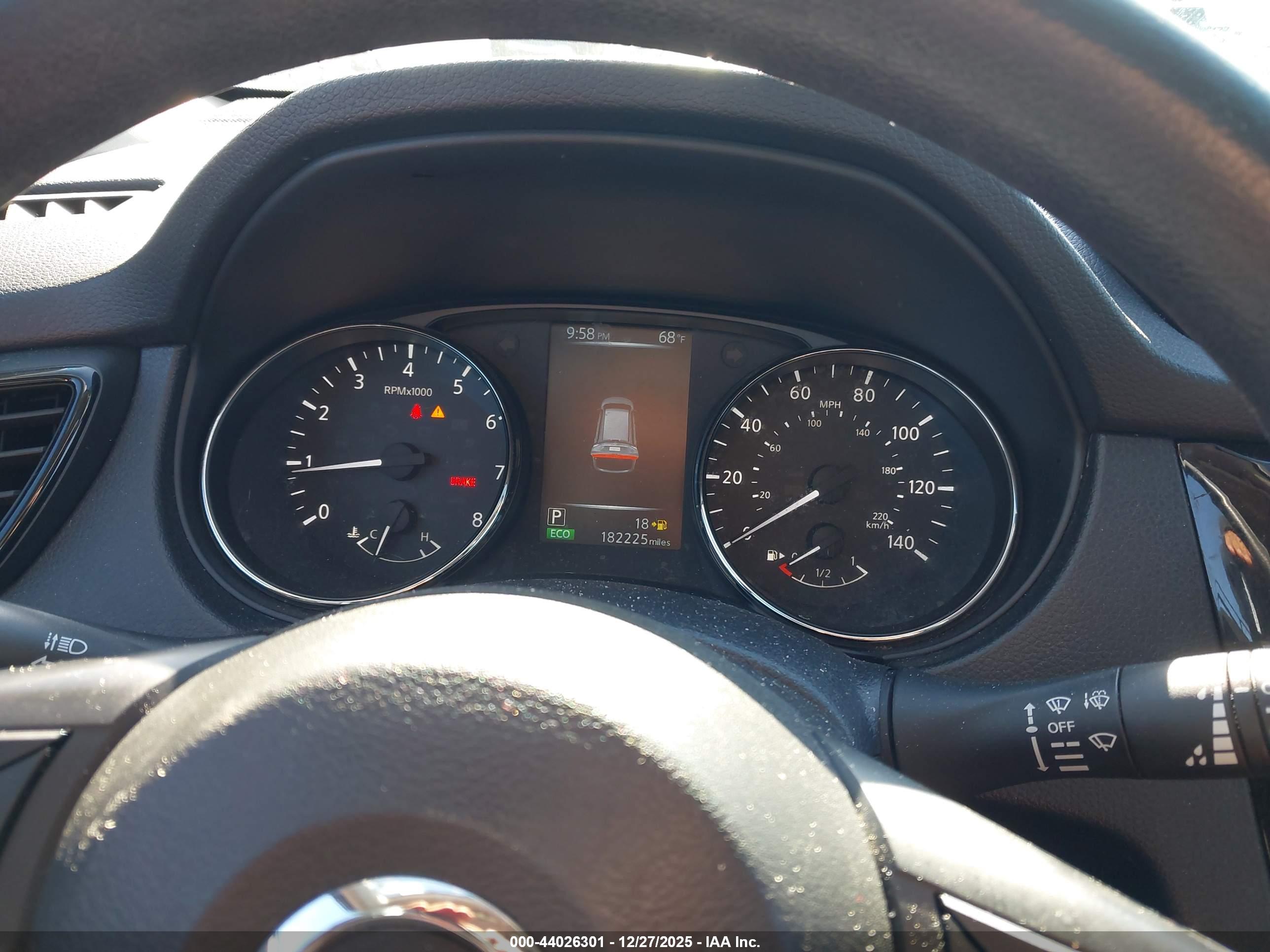 NISSAN ROGUE image 7