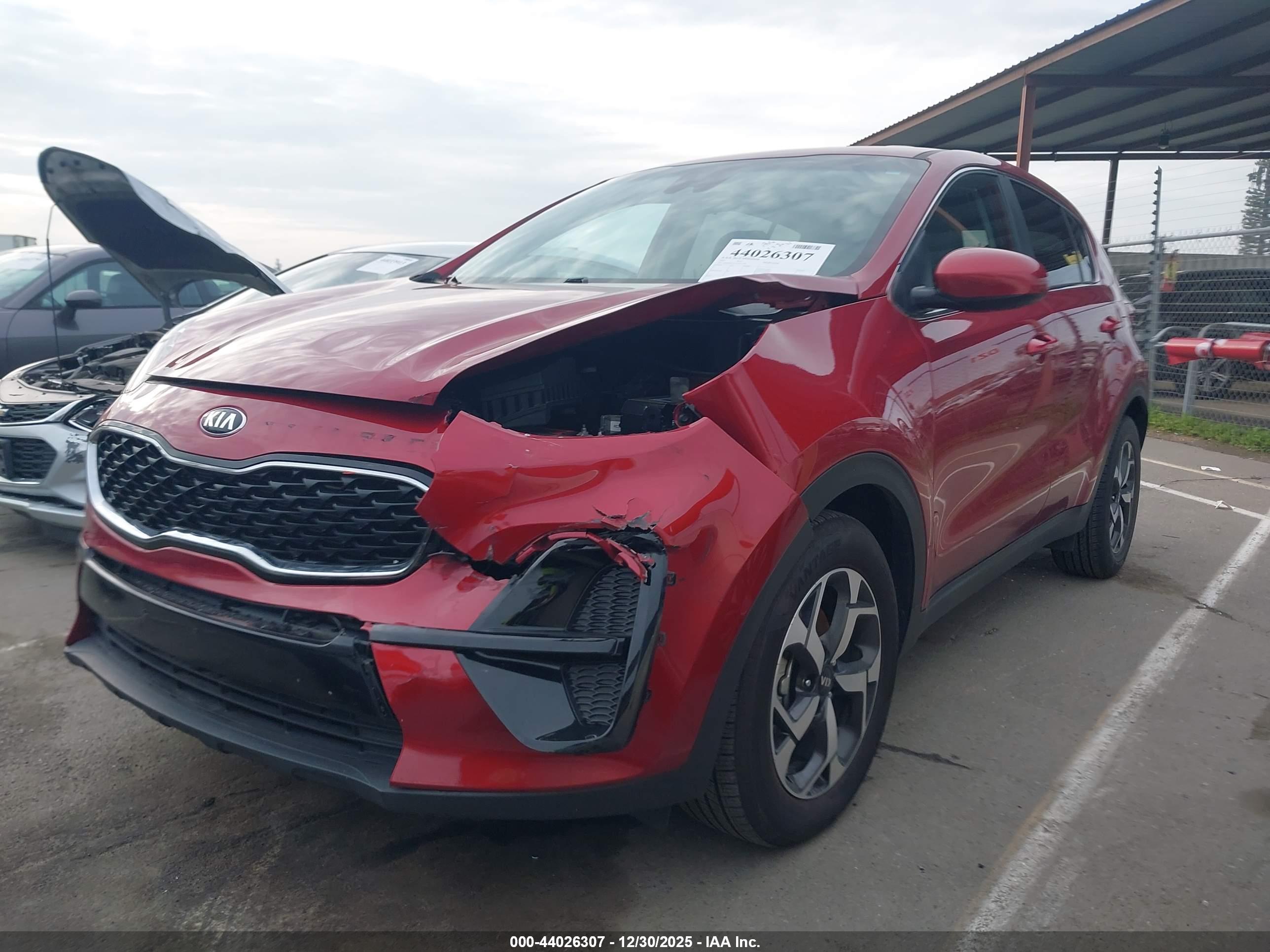 KIA SPORTAGE image 2