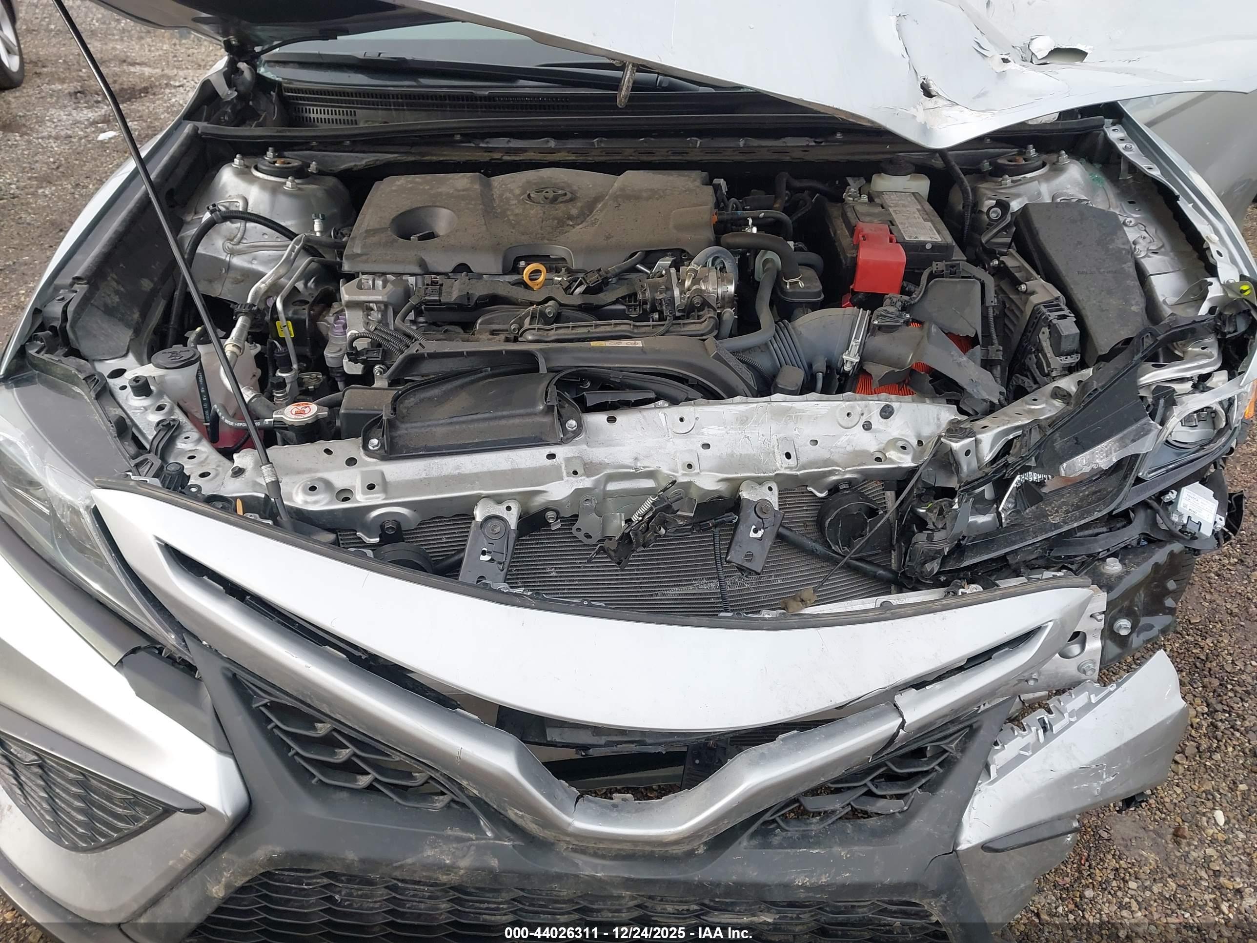 TOYOTA CAMRY image 10