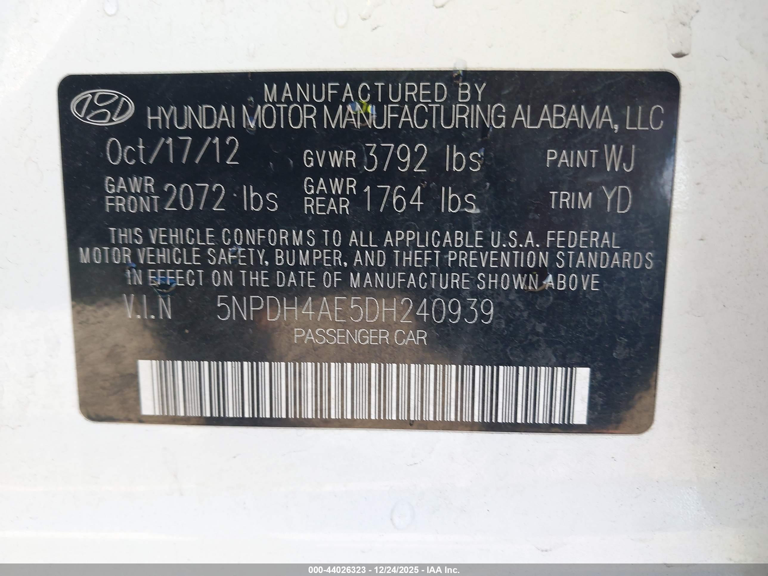 HYUNDAI ELANTRA image 9