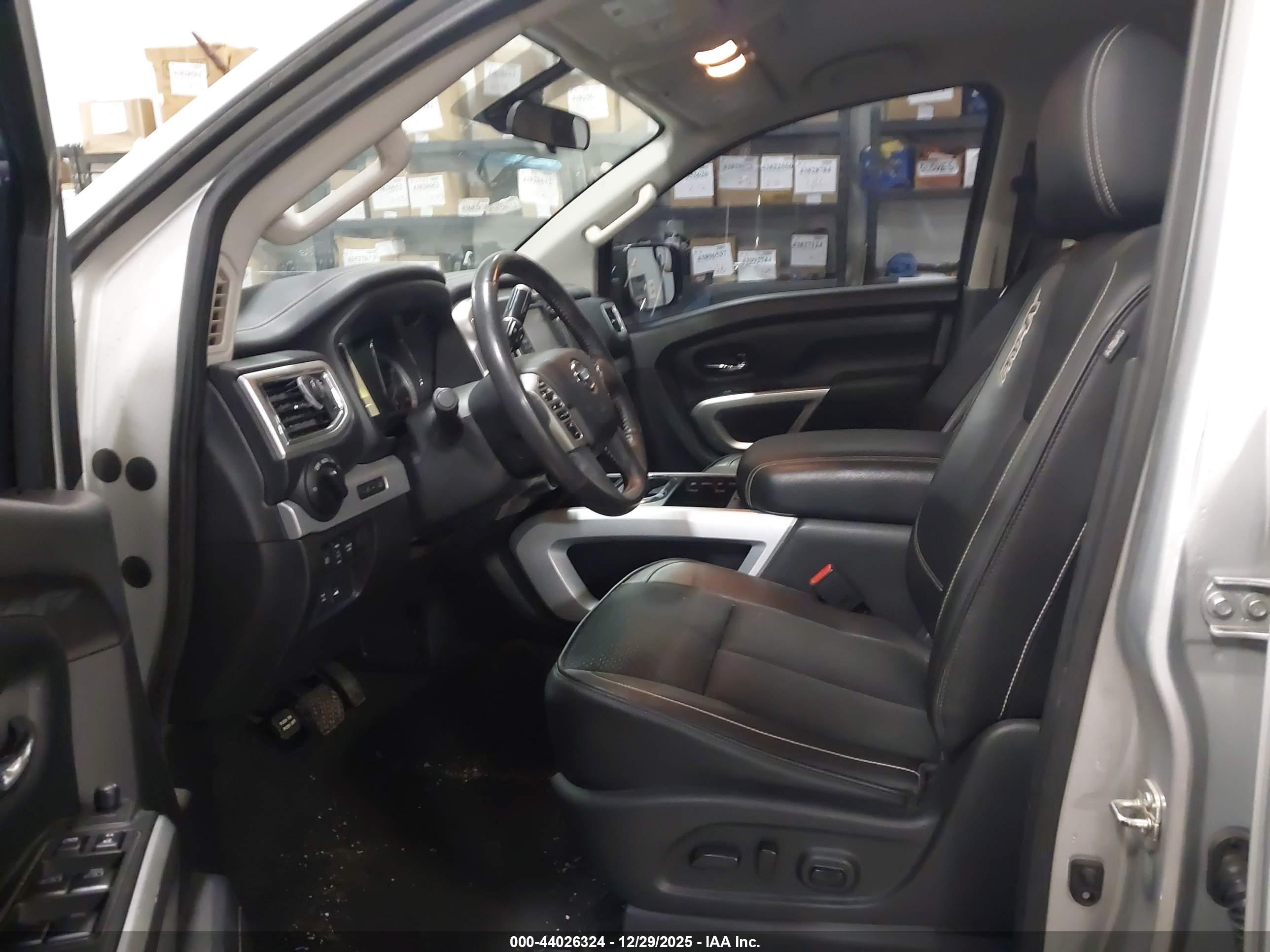 NISSAN TITAN image 5