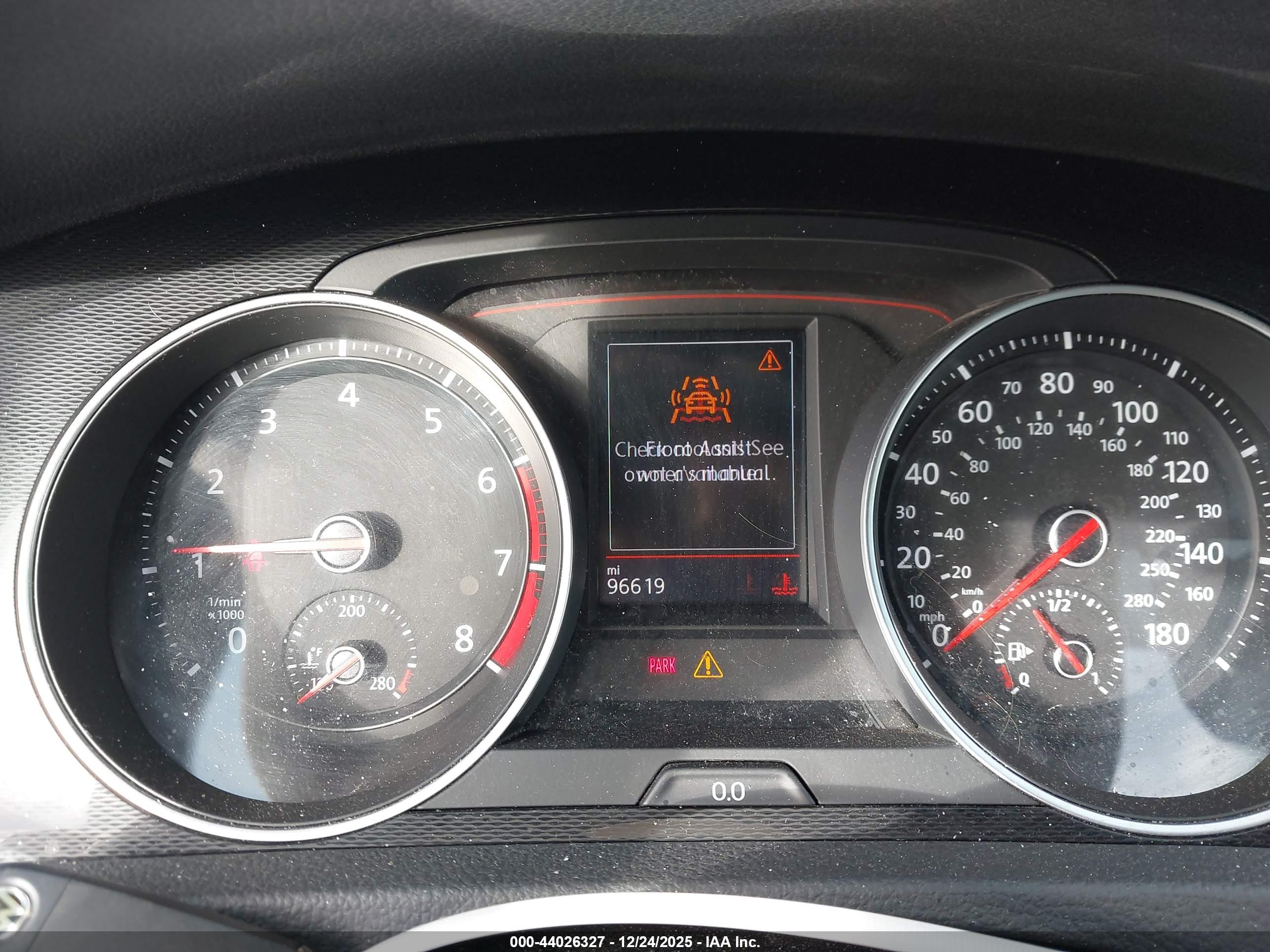 VOLKSWAGEN GOLF image 7
