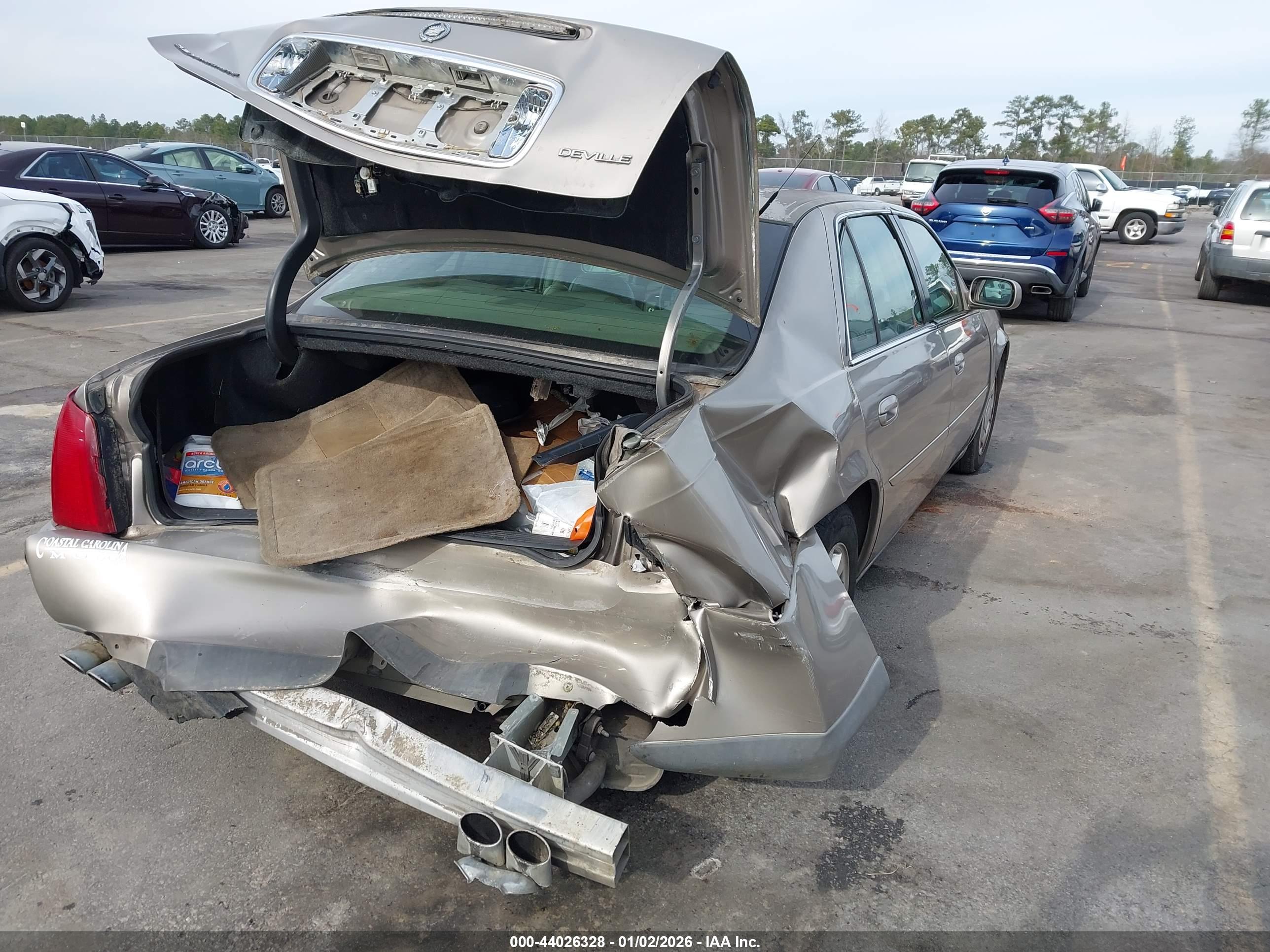 CADILLAC DEVILLE image 4