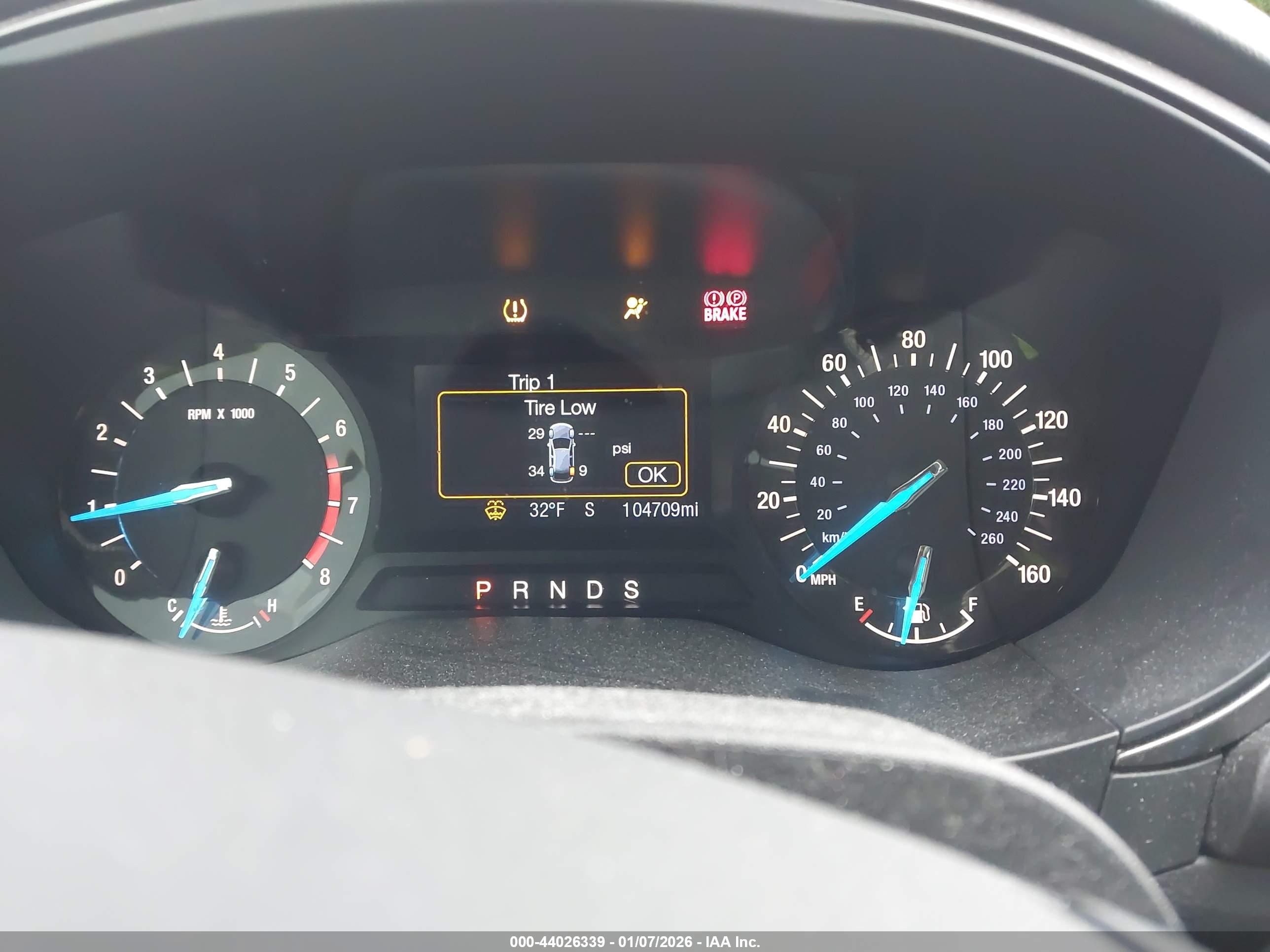 FORD FUSION image 7