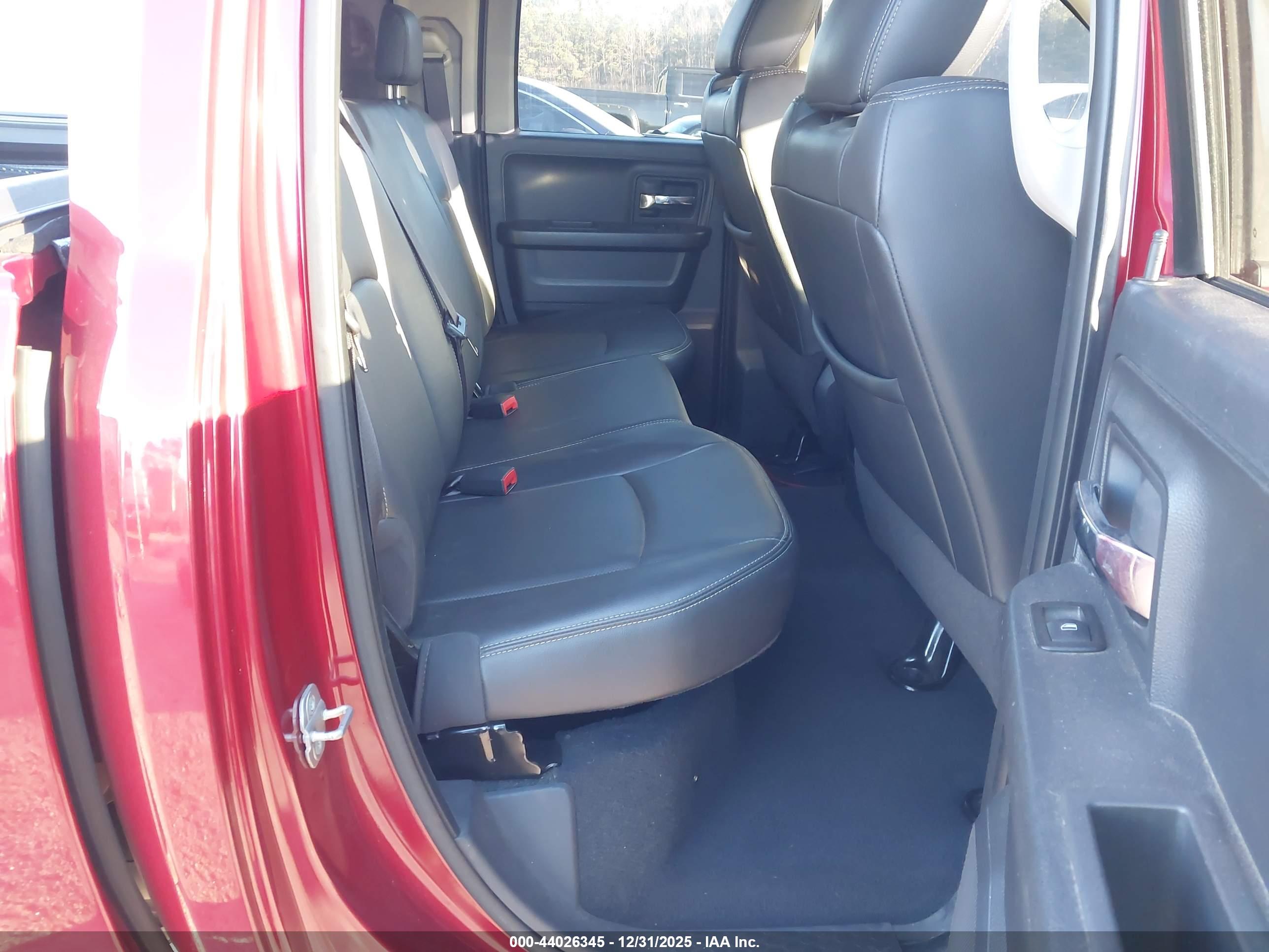 DODGE RAM image 8