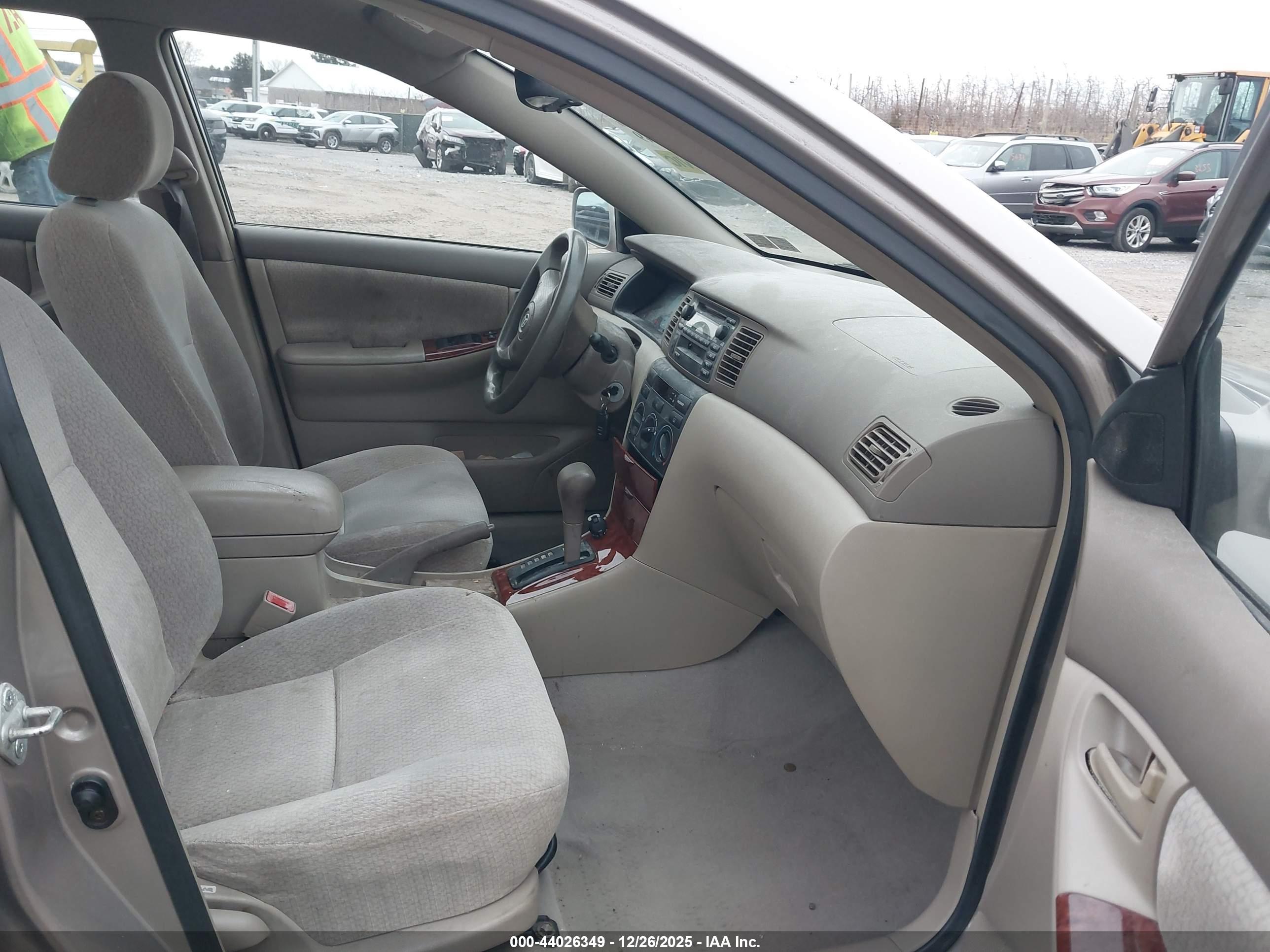 TOYOTA COROLLA image 5