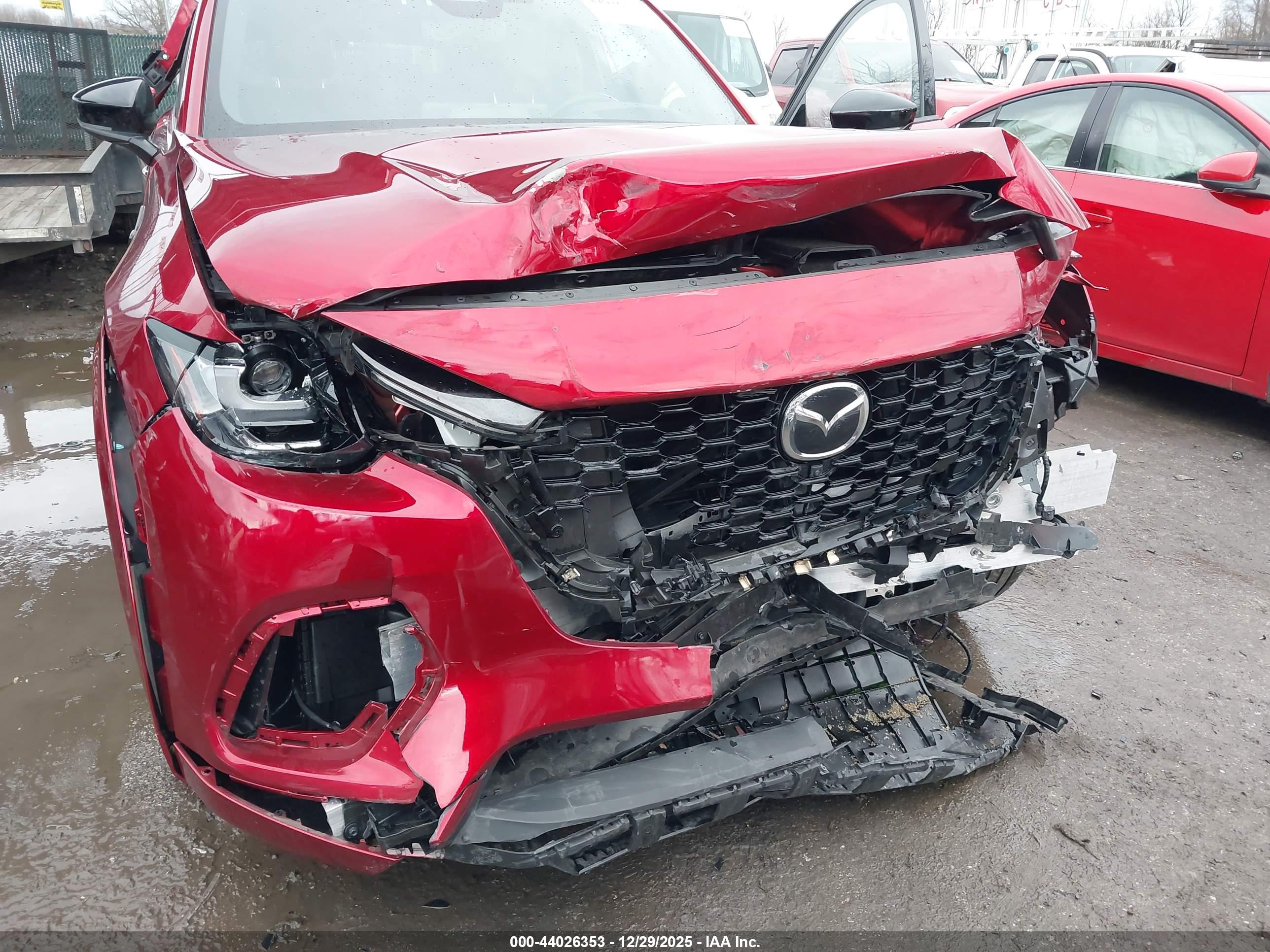 MAZDA CX-70 image 6