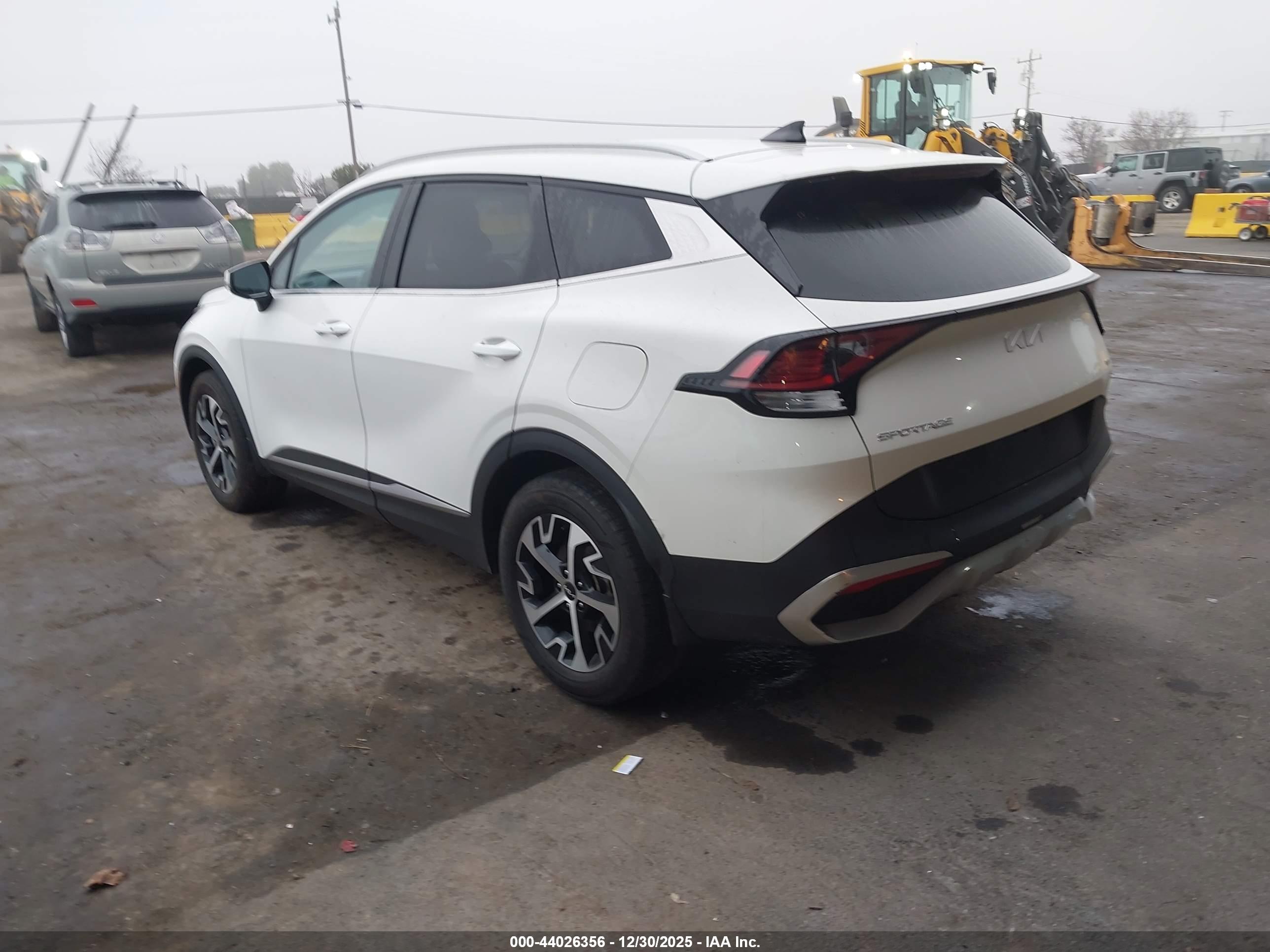 KIA SPORTAGE image 3