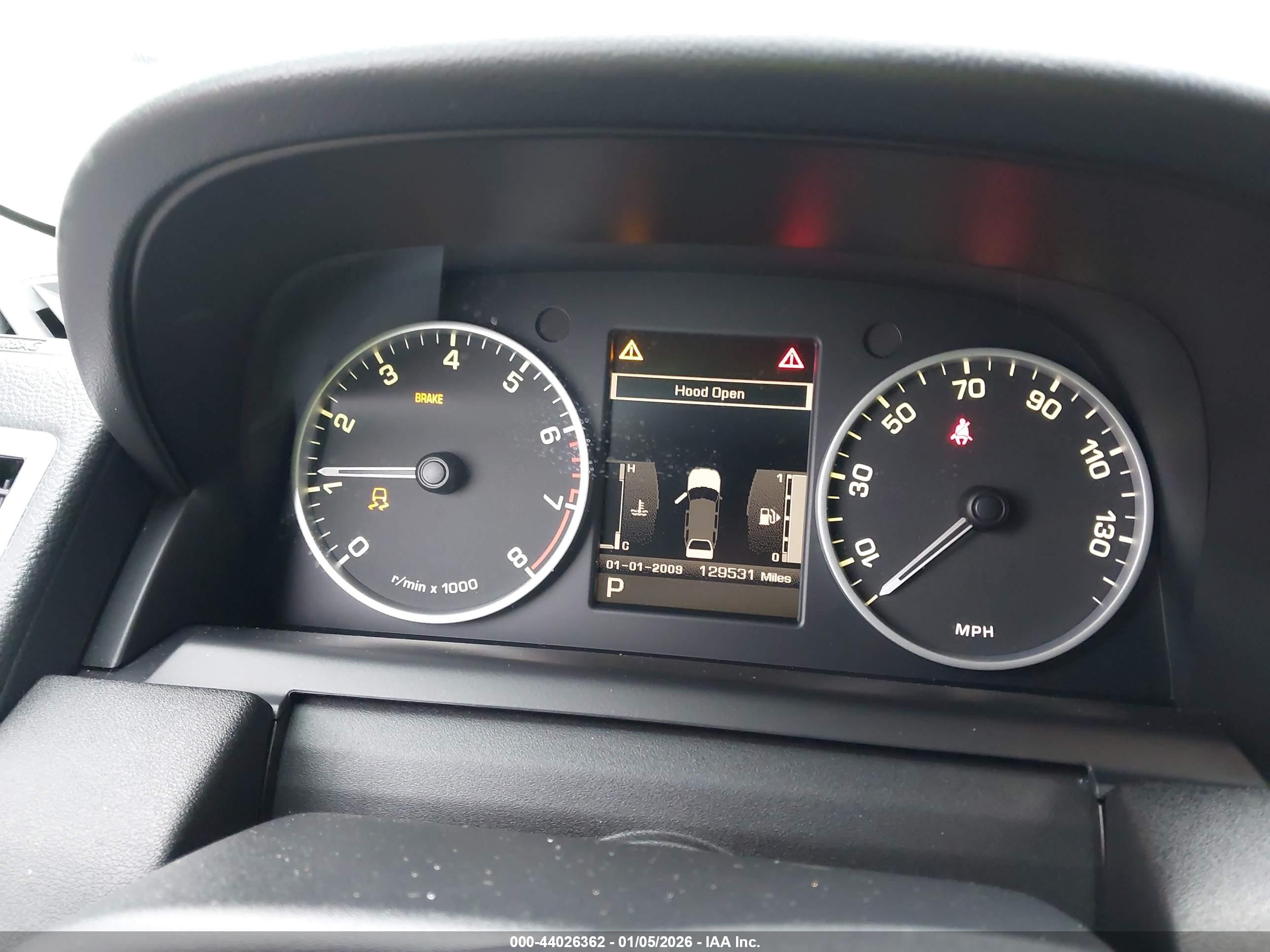 LAND ROVER image 7