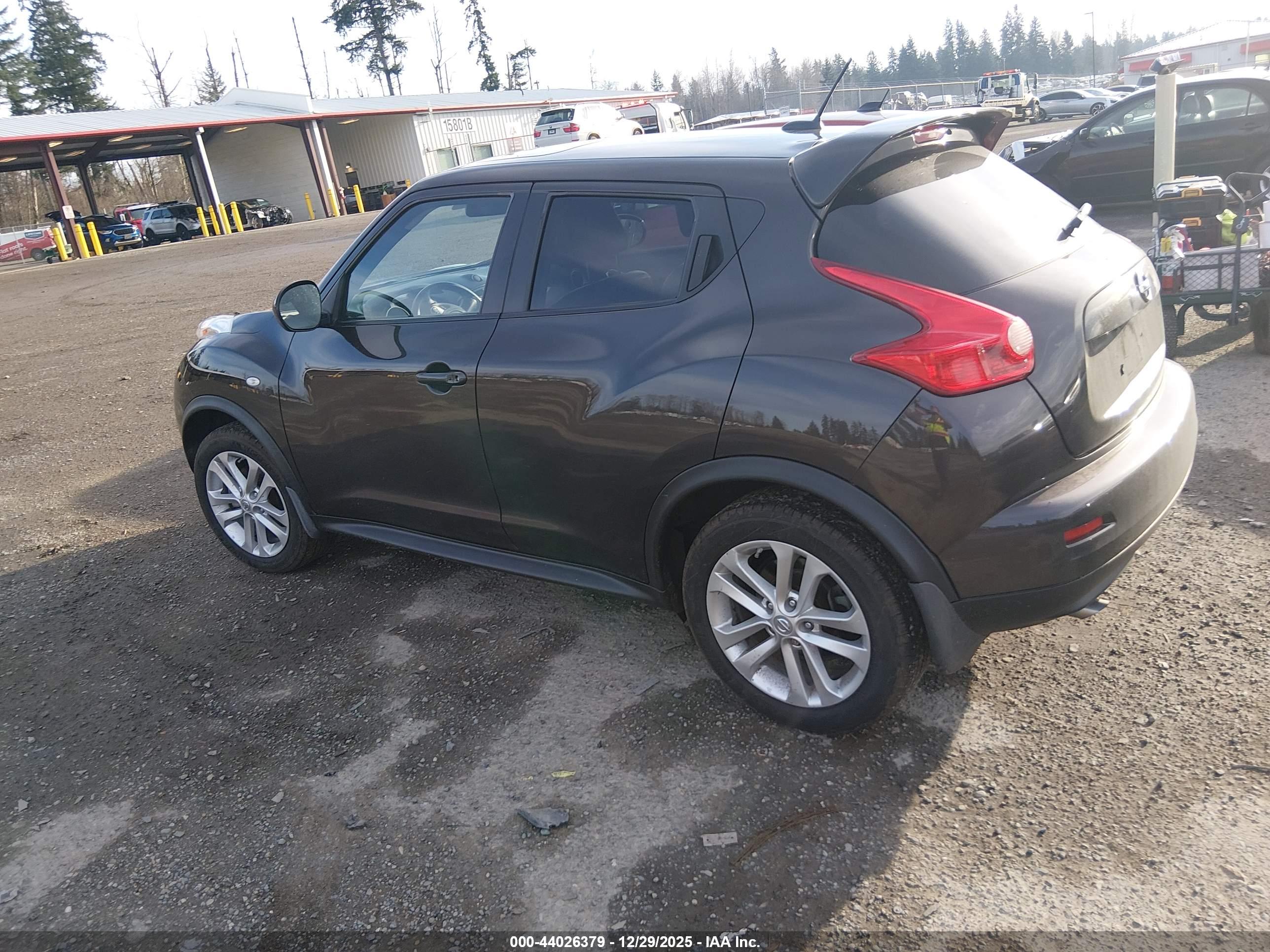 NISSAN JUKE image 3