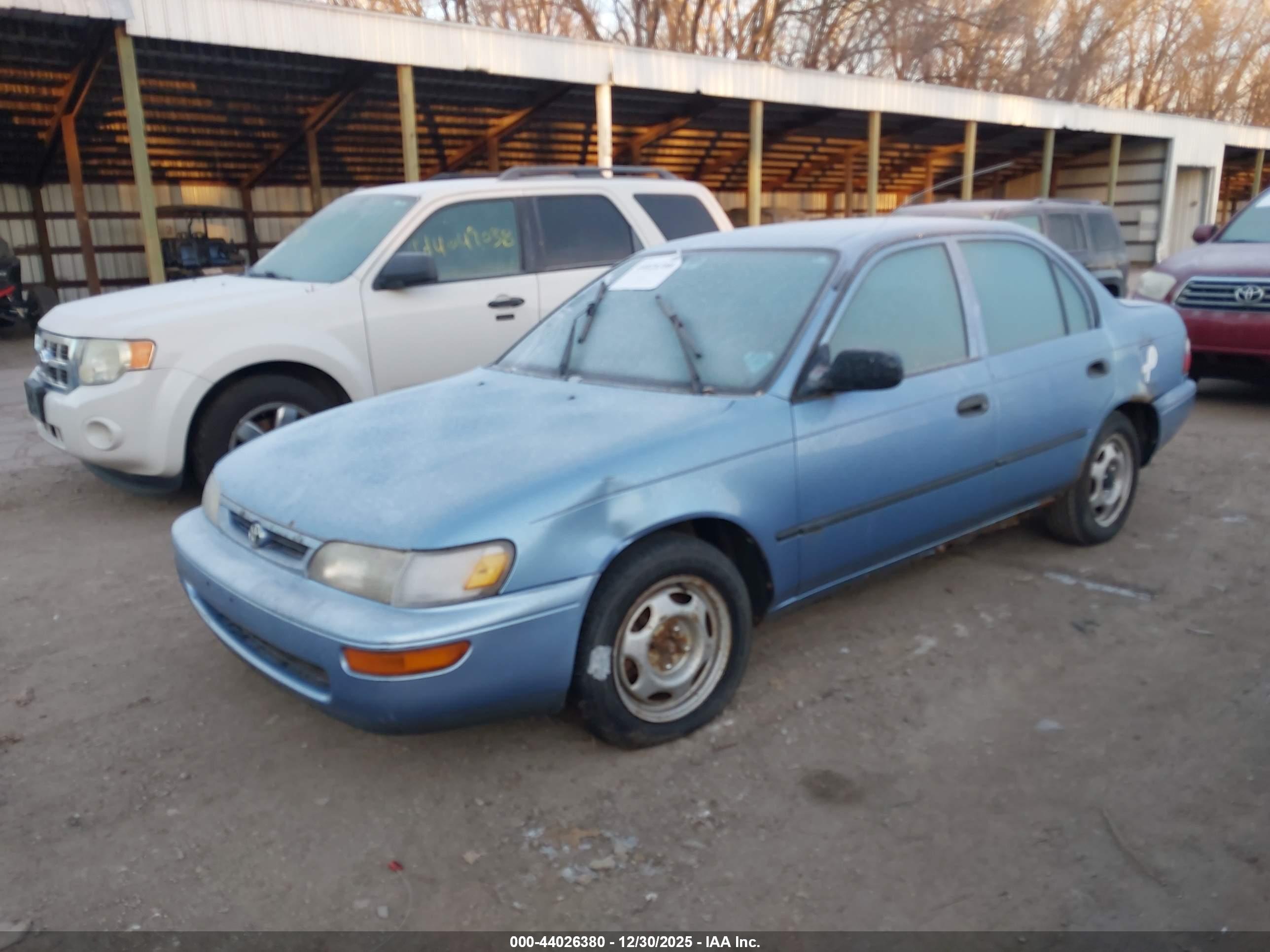 TOYOTA COROLLA image 2