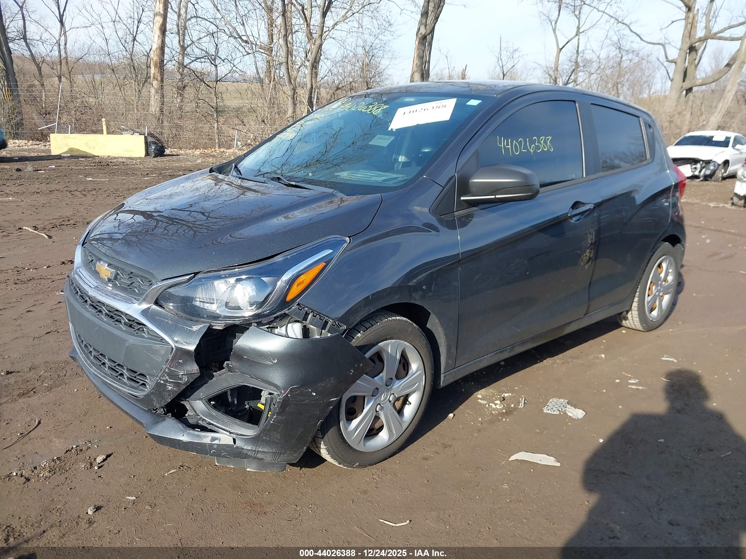 CHEVROLET SPARK image 2