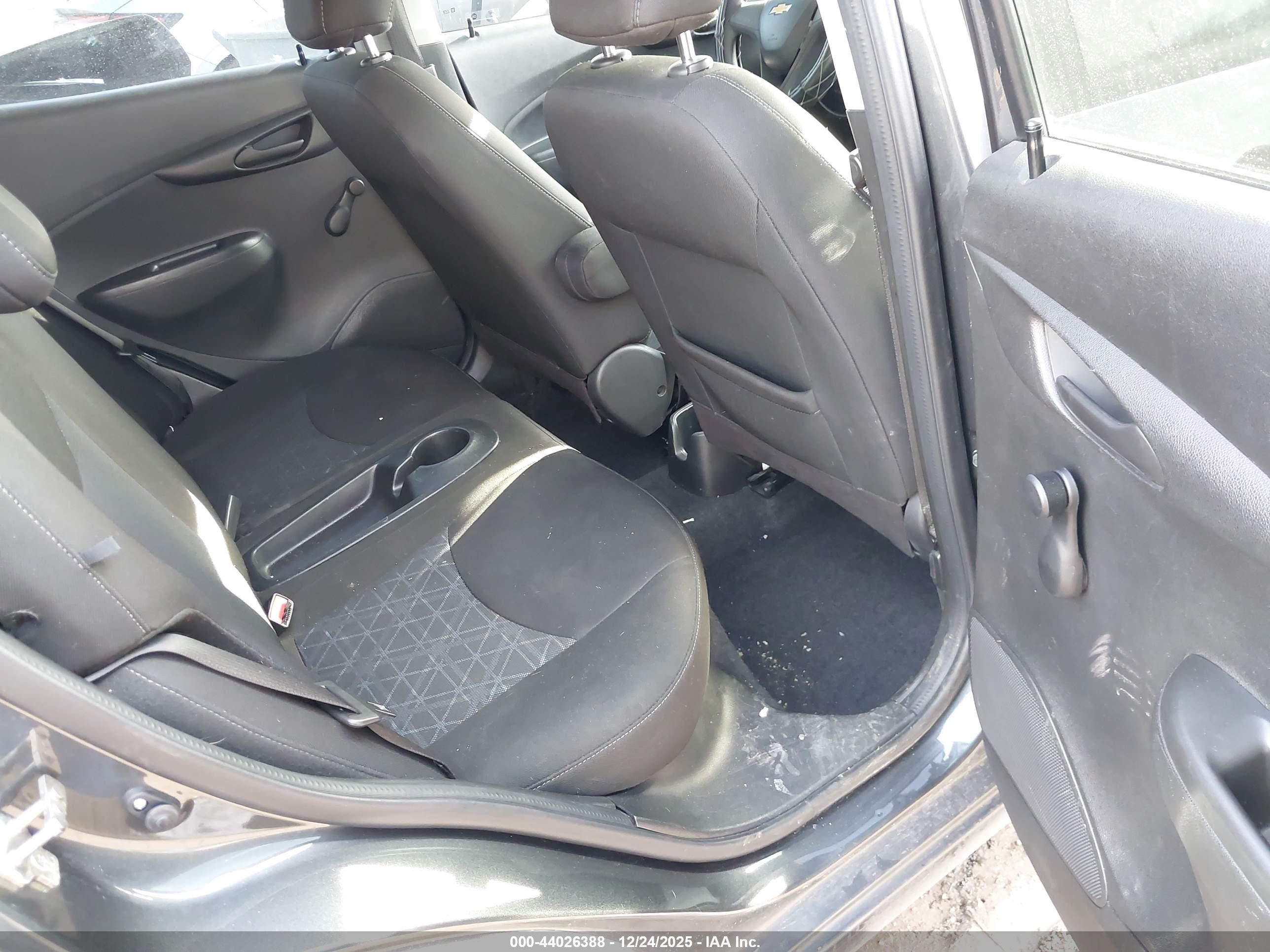 CHEVROLET SPARK image 8