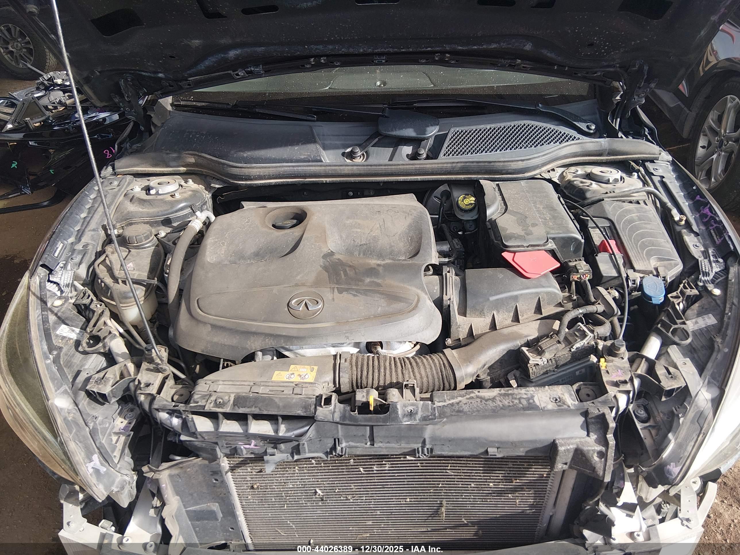INFINITI QX30 image 10