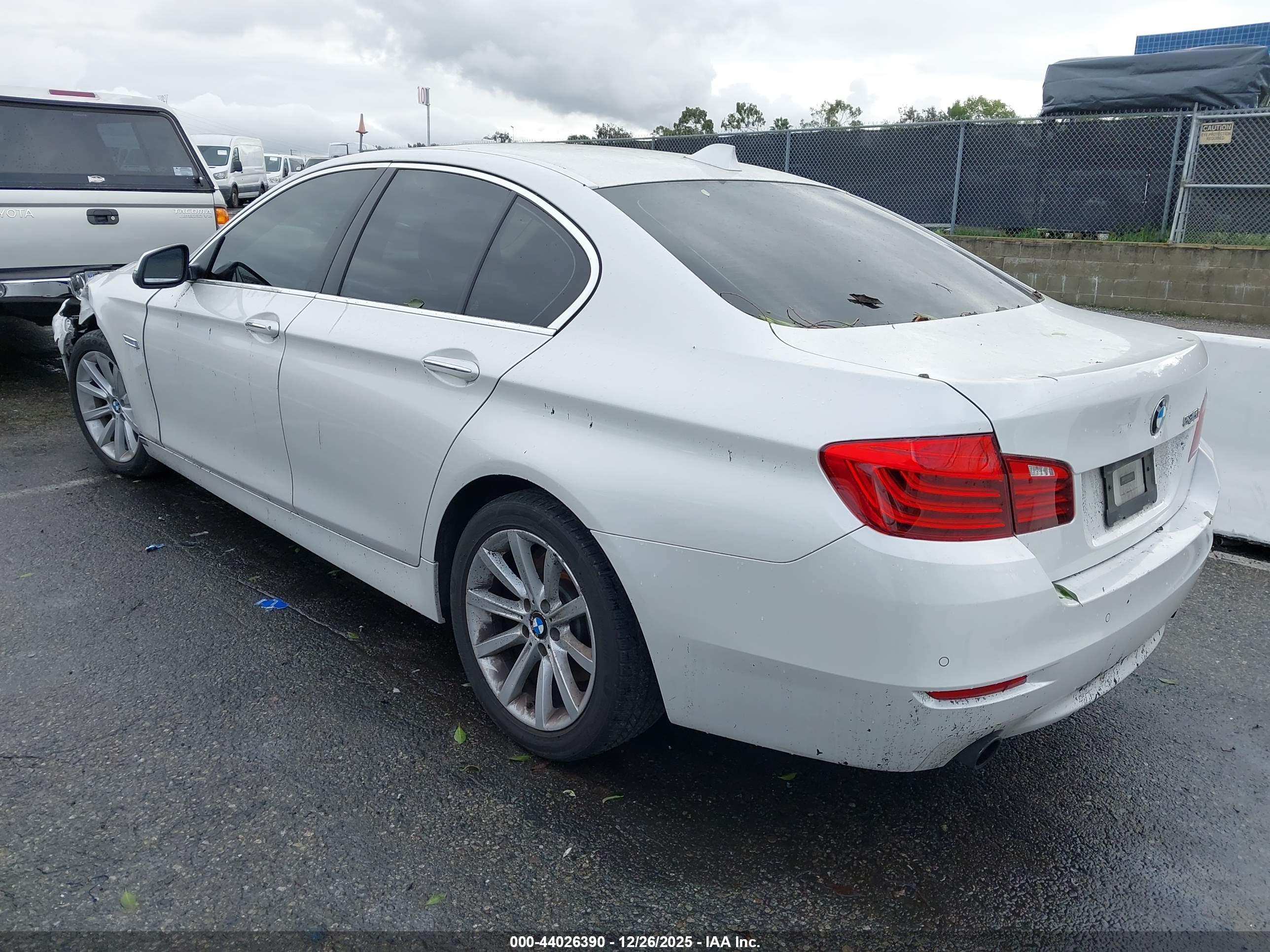 BMW 535I image 3