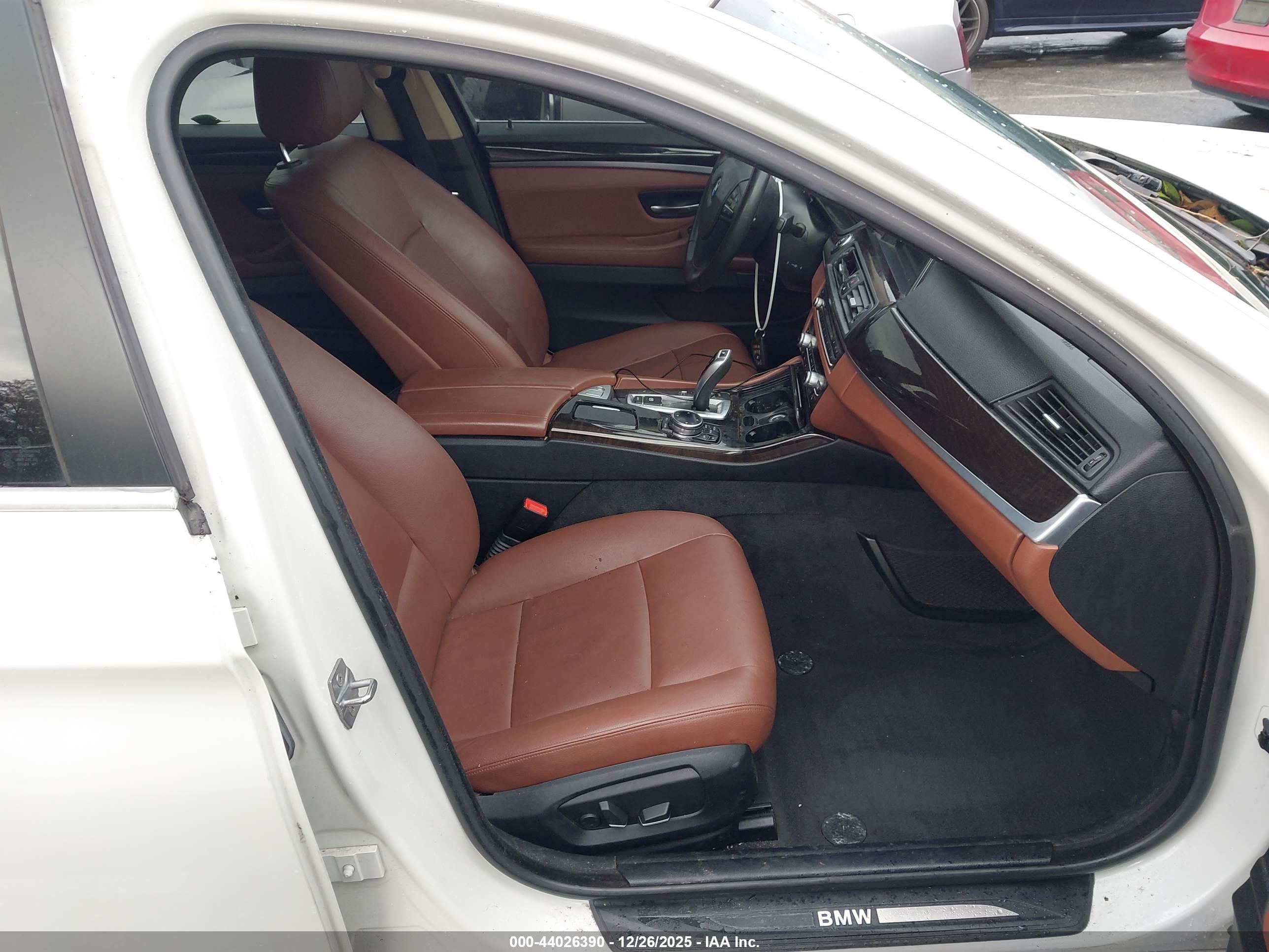BMW 535I image 5
