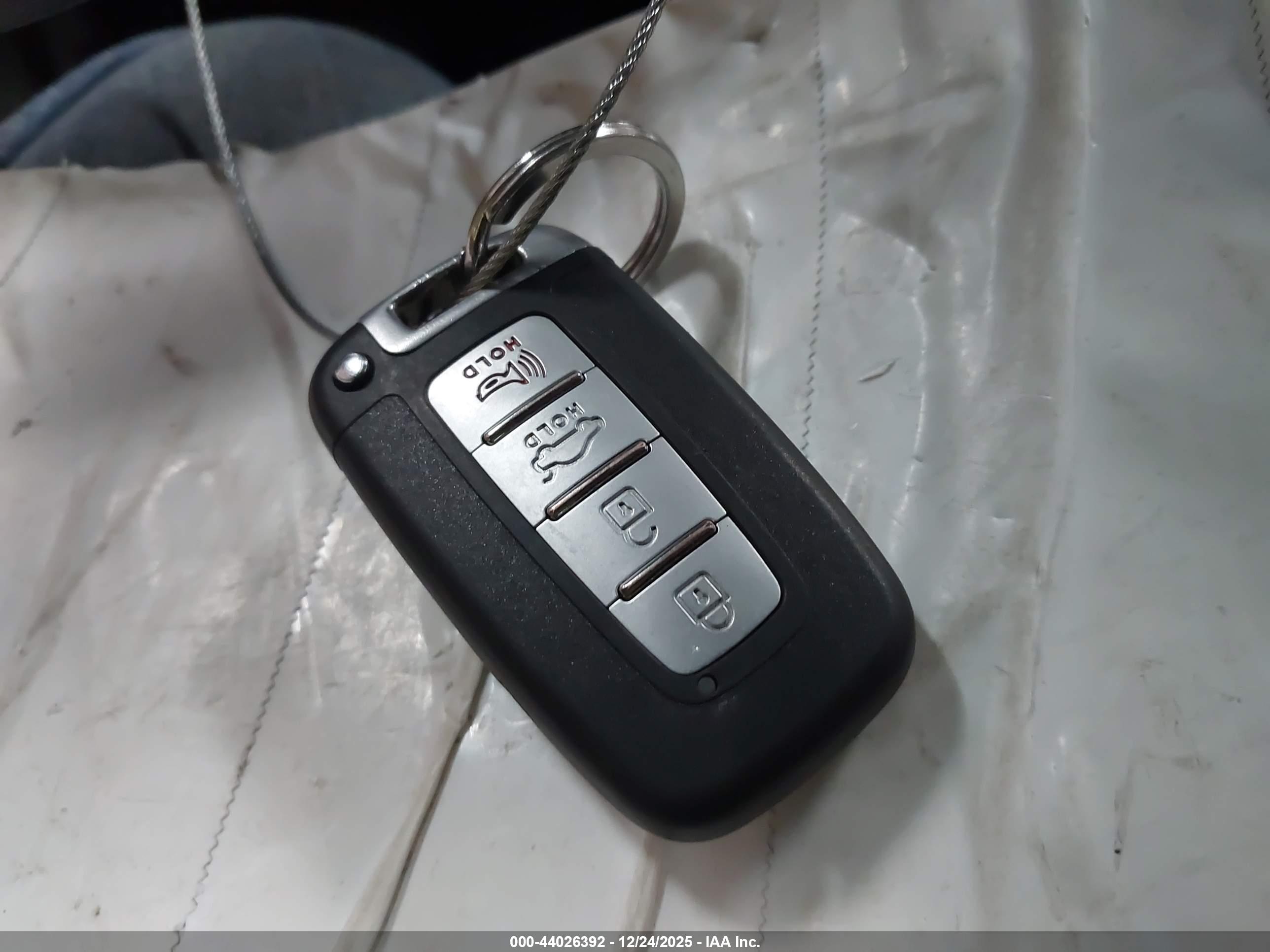 HYUNDAI SONATA image 11